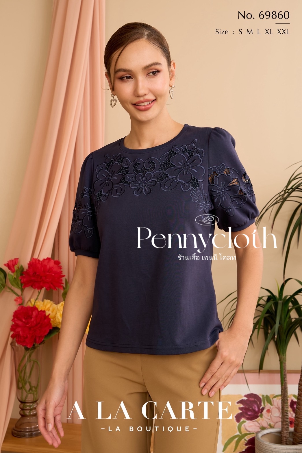 69860 เสื้อยืด A La Carte คอกลม แขนสั้น งานปักฉลุ by PENNY CLOTH