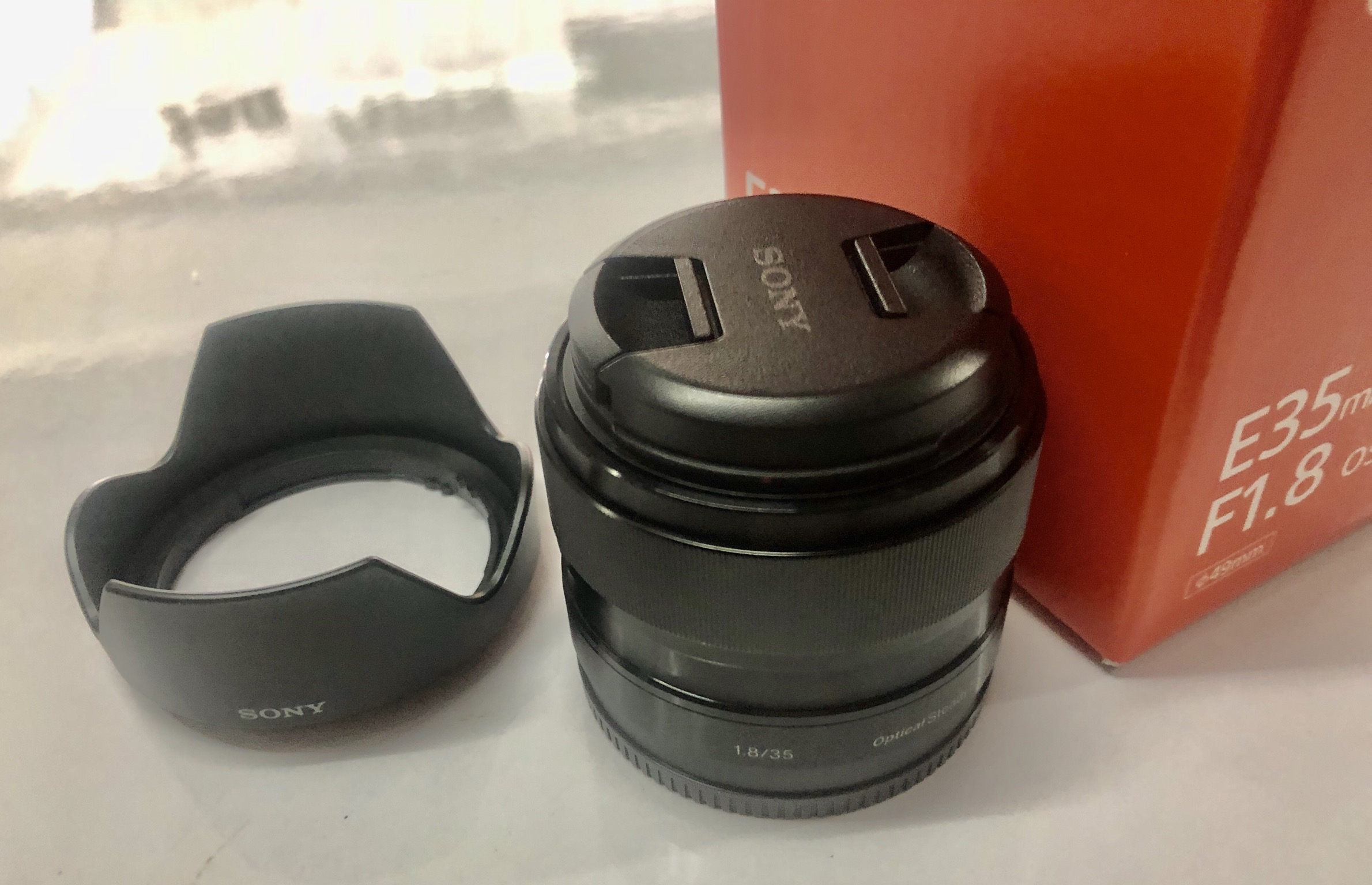 ให้เช่าเลนส์ Sony E 35mm f1.8 OSS