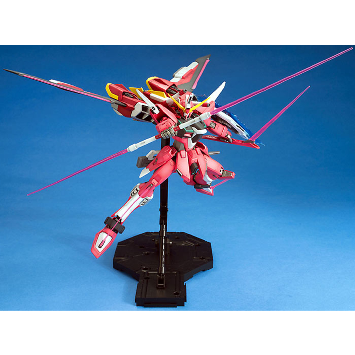 MG 1/100 ZGMF-X19A Infinite Justice Gundam