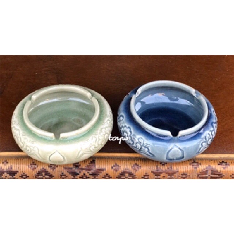 ที่เขี่ยบุหรี เซรามิคใส่ของรักษ์ โลโก้ธนาคารไทยพาณิชย์ ไทยศิลาดล Celadon ขนาดกว้าง 5 นิ้ว สูง 2.5 นิ้ว