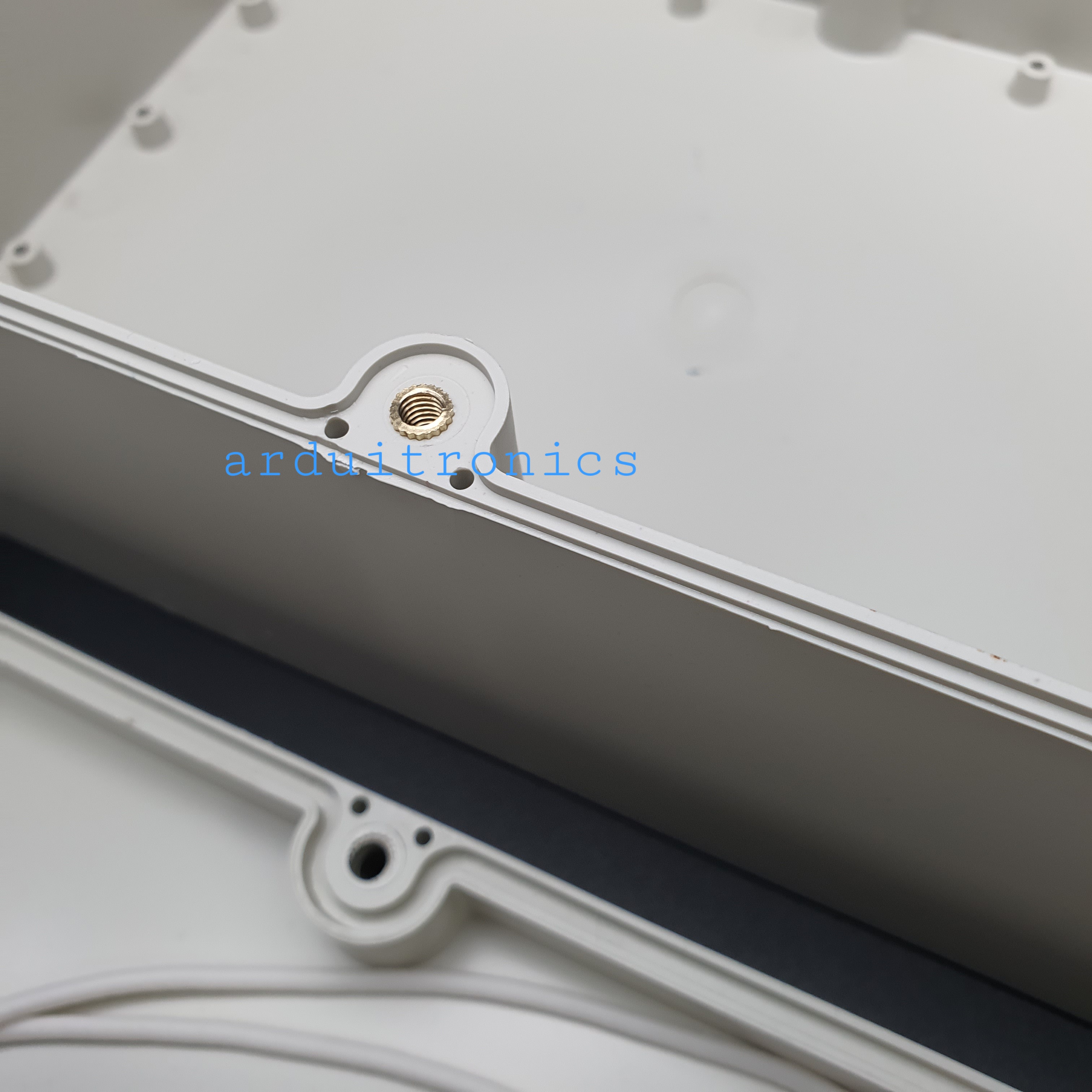 กล่องพลาสติกอเนกประสงค์กันน้ำ ใส่อุปกรณ์อิเล็กทรอนิกส์ ขนาด 230x150x85mm