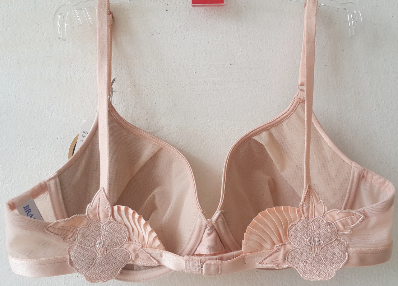 เสื้อชั้นในสตรีวาโก้