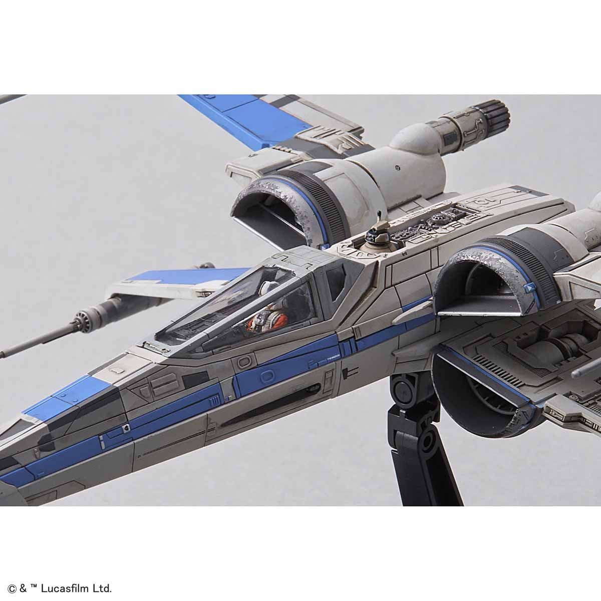 1/72 Blue Squadron Resistance X-Wing Fighter (Star Wars : The Last Jedi)