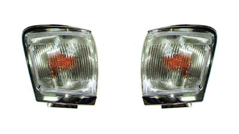 (ราคาต่อ 1 คู่ มีขั้ว+หลอด) ไฟหรี่มุม โตโยต้า TOYOTA ไมตี้พลัส '97 ขาว (L-R ราคาต่อ 1 คู่ มีขั้ว+หลอด)