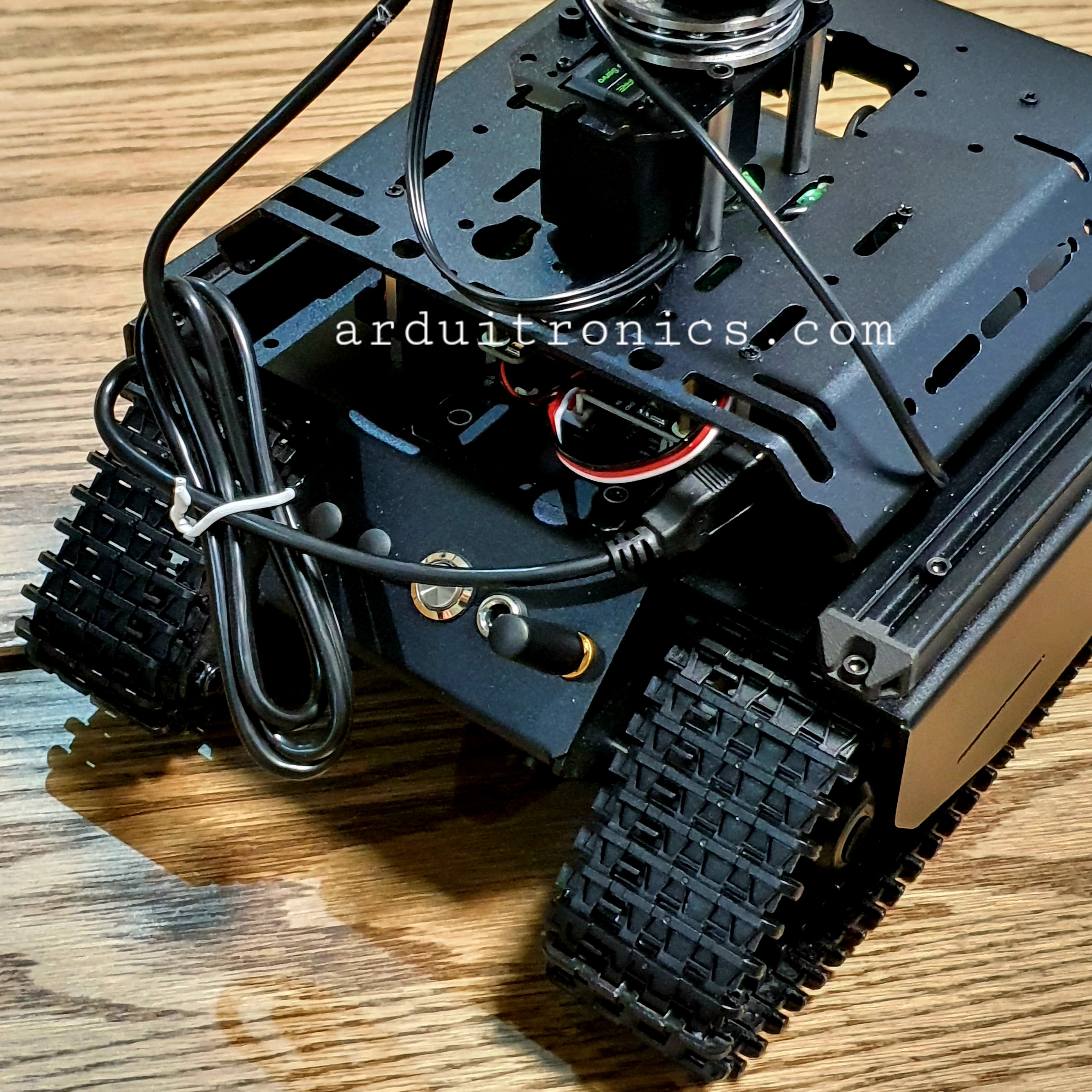 UGV Beast Open-source Off-Road Tracked AI Robot, Dual controllers, All-metal Body, Computer Vision, Suitable for Raspberry Pi 5 (แท้ Waveshare)