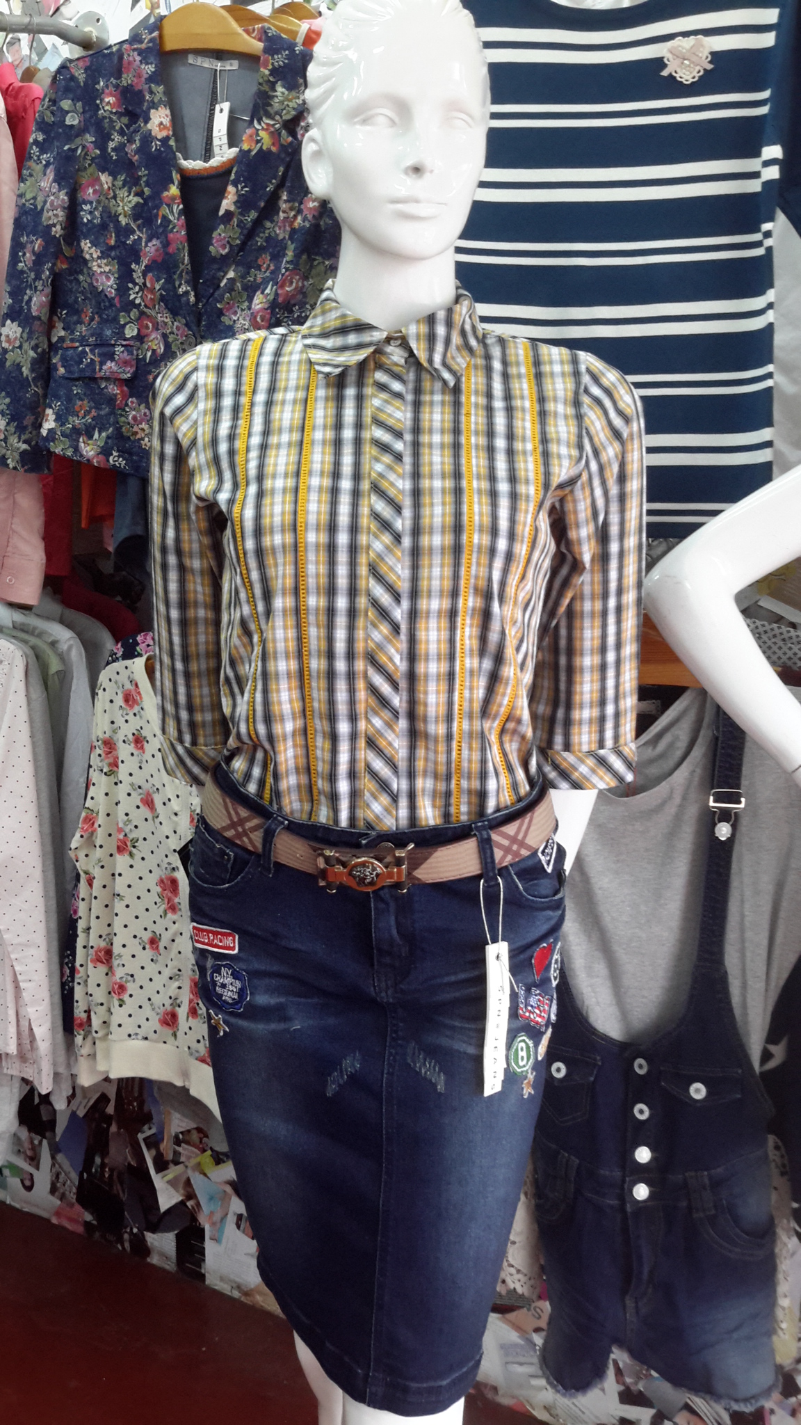 เสื้อเชิ๊ตสก๊อต 1008 แขน 3 ส่วนผ้า cotton ( ผ้าไม่ยืดค่ะ ) กระดุมแป๊ค แพทเทิร์นทรงเข้ารูป สินค้าพร้อมส่ง size 36