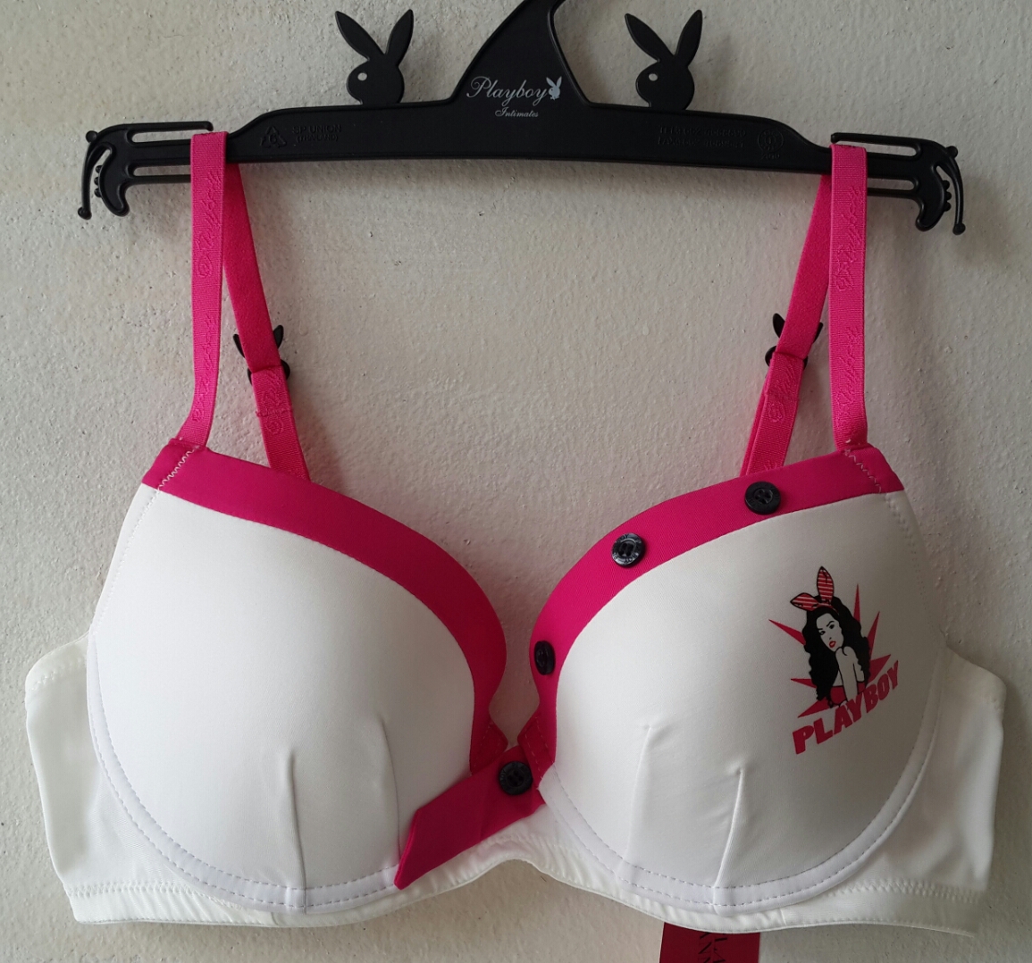 เสื้อชั้นในสตรี Playboy