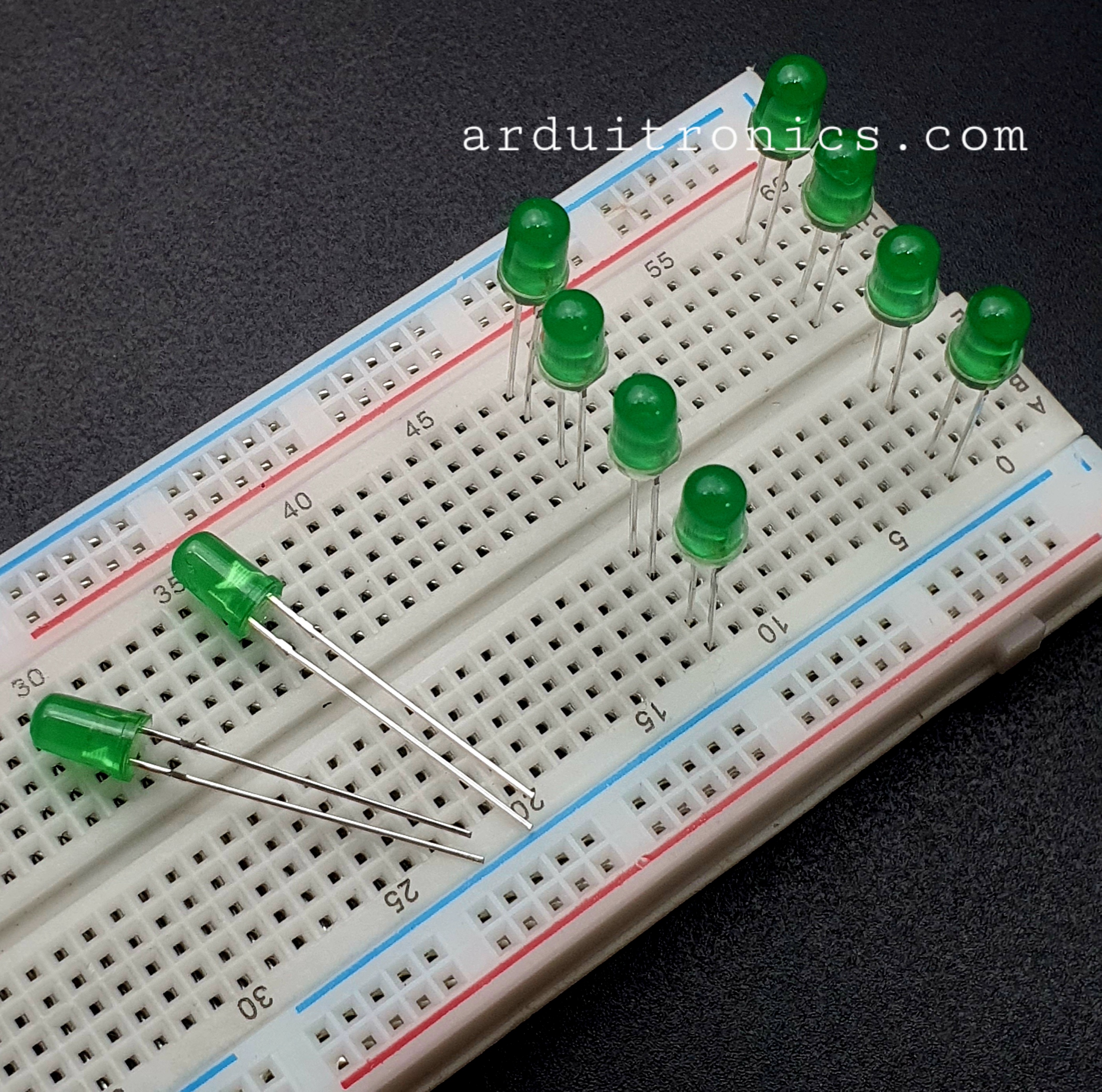 Green - Emerald Green LED 5mm ชุด 10 หลอด ขายาว ขนาด 28mm สีเขียวมรกต