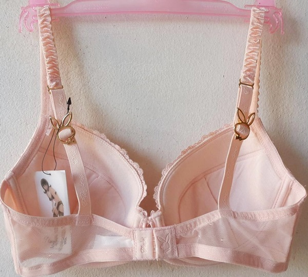 เสื้อชั้นในสตรีPlayboy