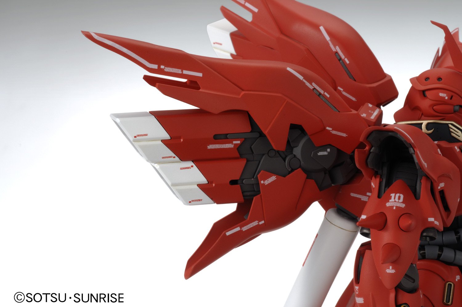 MG 1/100 MSN-06S Sinanju Ver. Ka