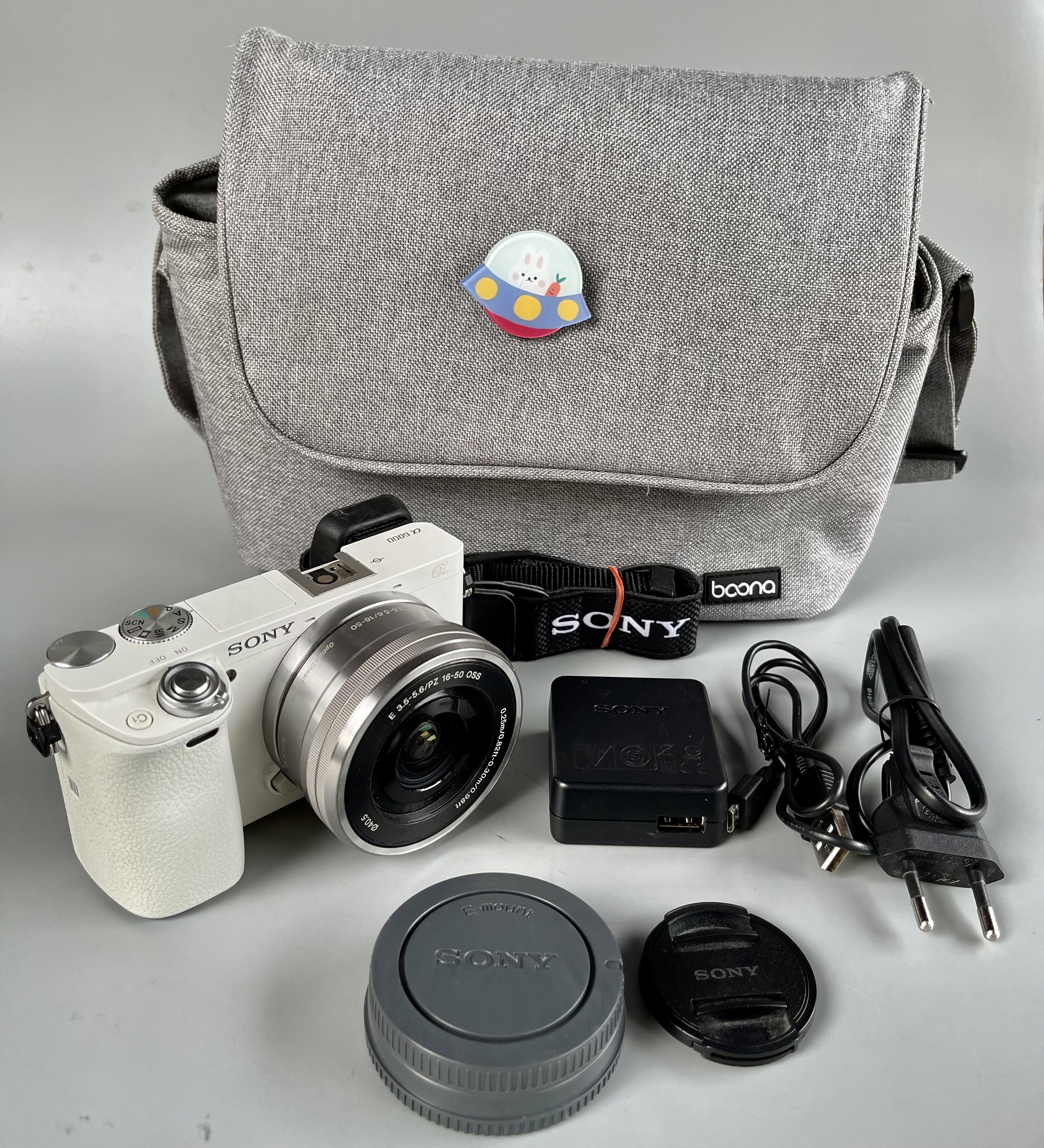 ขาย Sony A6000 พร้อมเลนส์ 16-50 OSS ชัตเตอร์น้อย 16537 สภาพสวยใช้น้อย