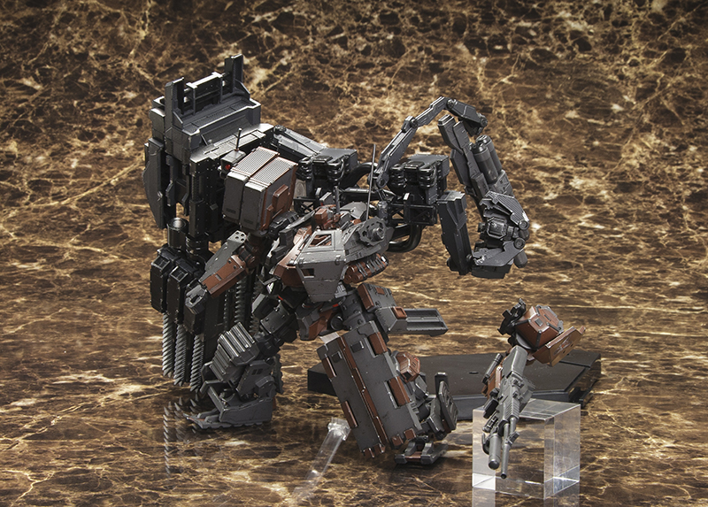V.I. Series Armored Core V 1/72 UCR-10/A Vengeance (กล่องไม่สวย ราคาพิเศษ)