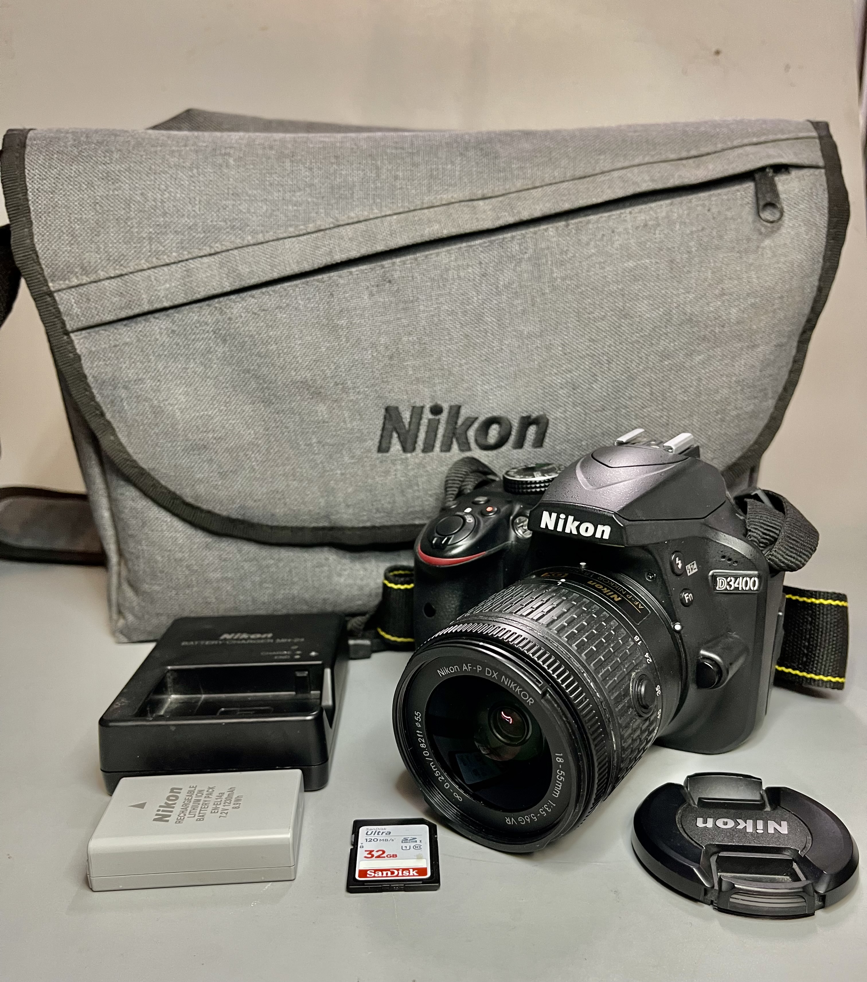 ขายNikon D3400 + Lens AF-P DX 18-55mmG VR ชัตเตอร์ 2,636รูป สภาพใหม่มาก