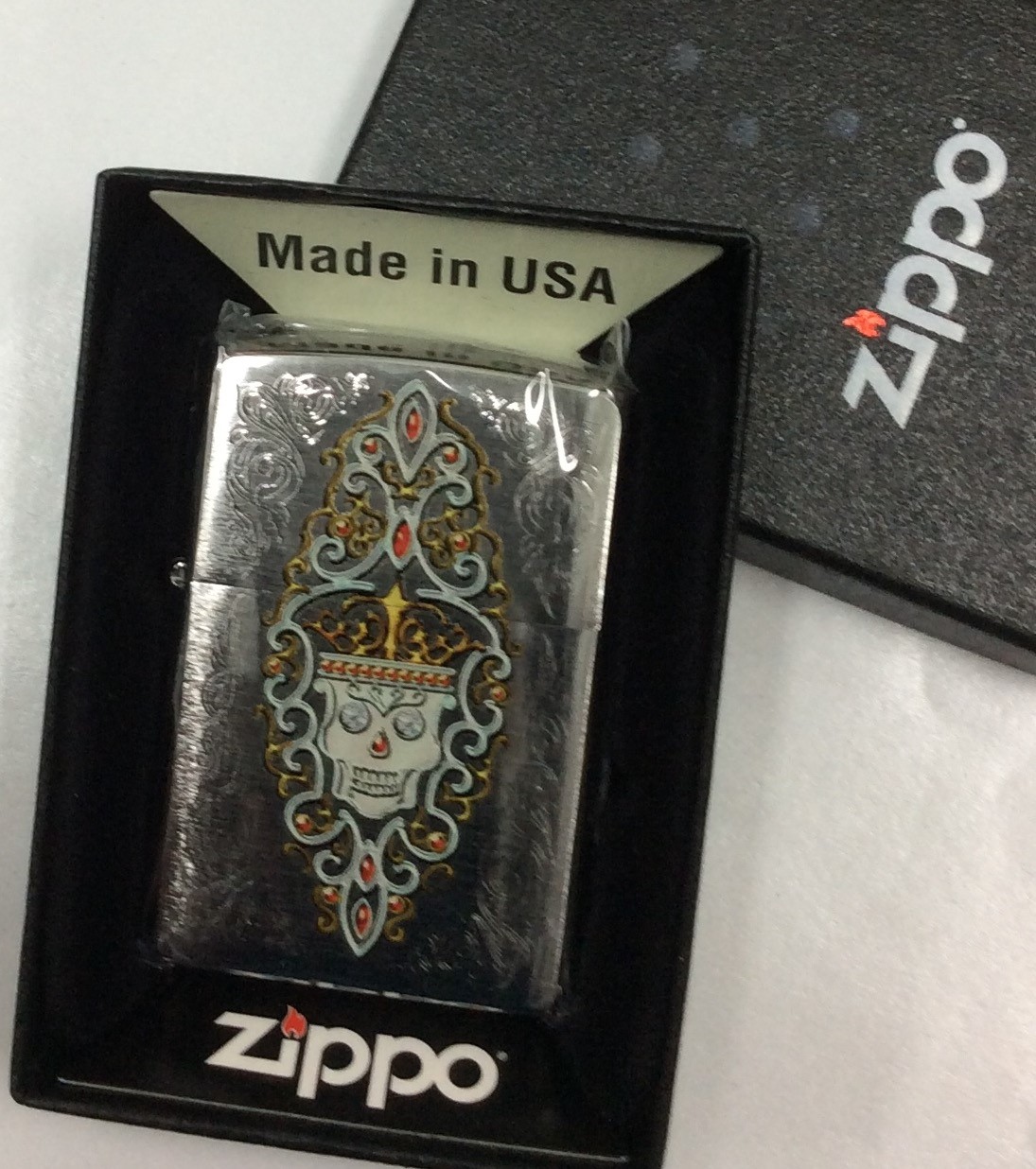 ไฟแช็คzippo 28794 Jewled Skull Brushed Chrome