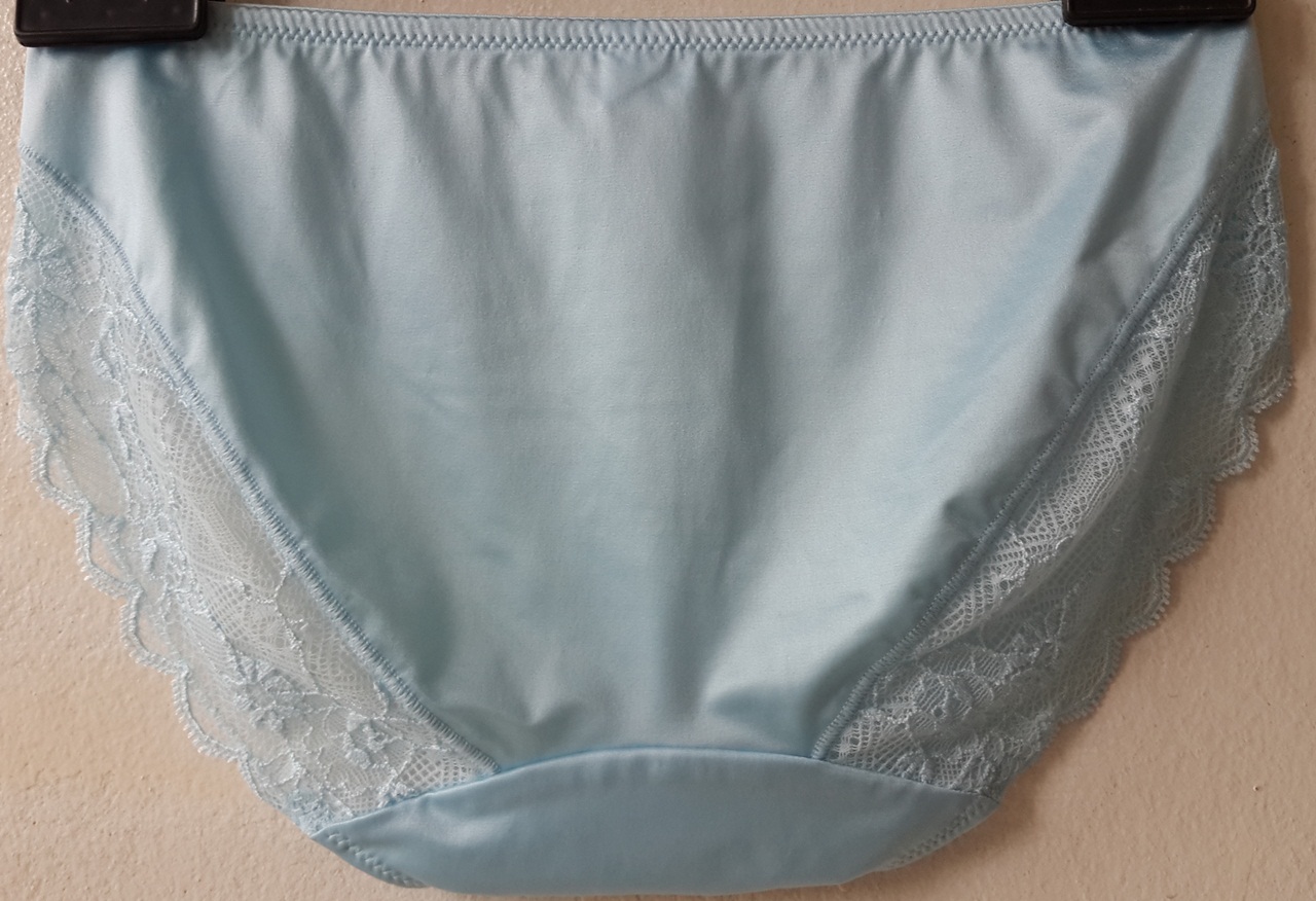 กางเกงชั้นในสตรีไทรอัมพ์