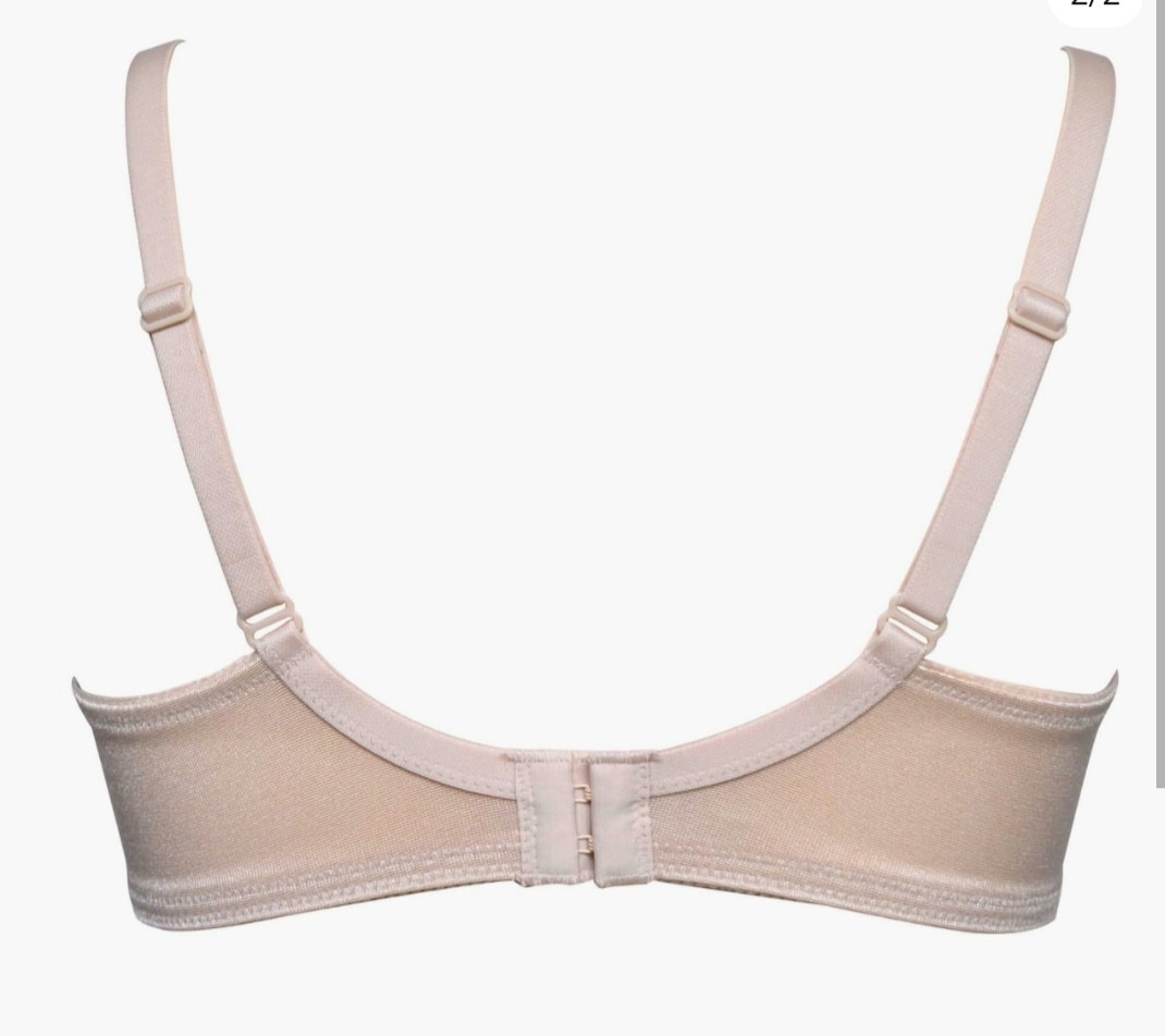 เสื้อชั้นในสตรีไทรอั้มพ์