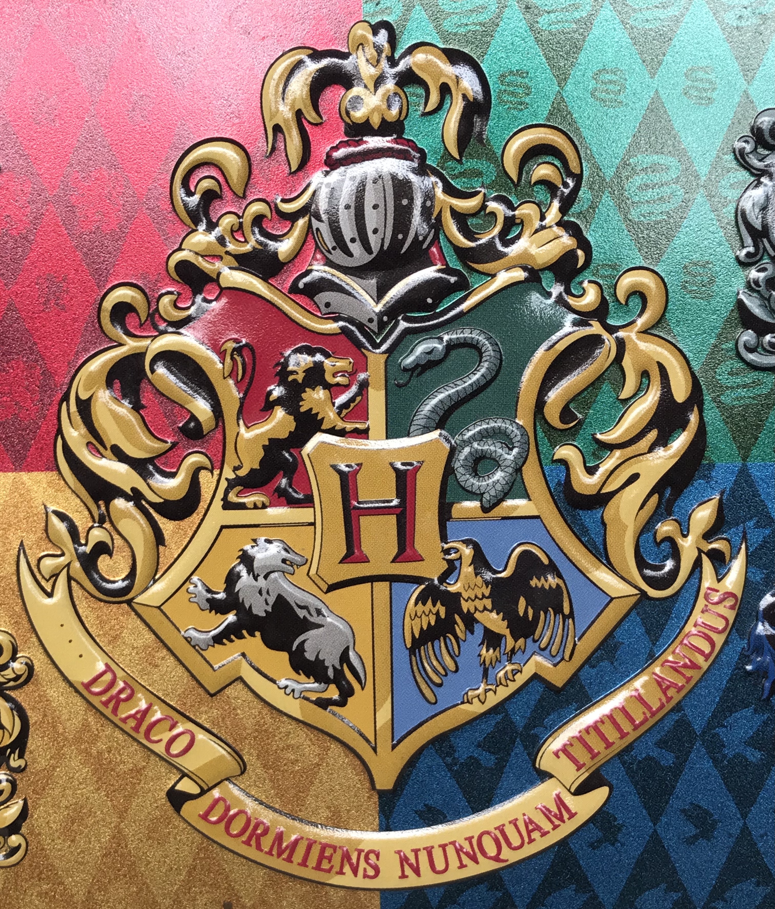 กล่องโลหะแฮรี่พอตเตอร์ ฝาลายปั๊มนูน กล่องขนม Universal Studios Japan USJ Harry Potter Can Chocolate Rare Hogwarts