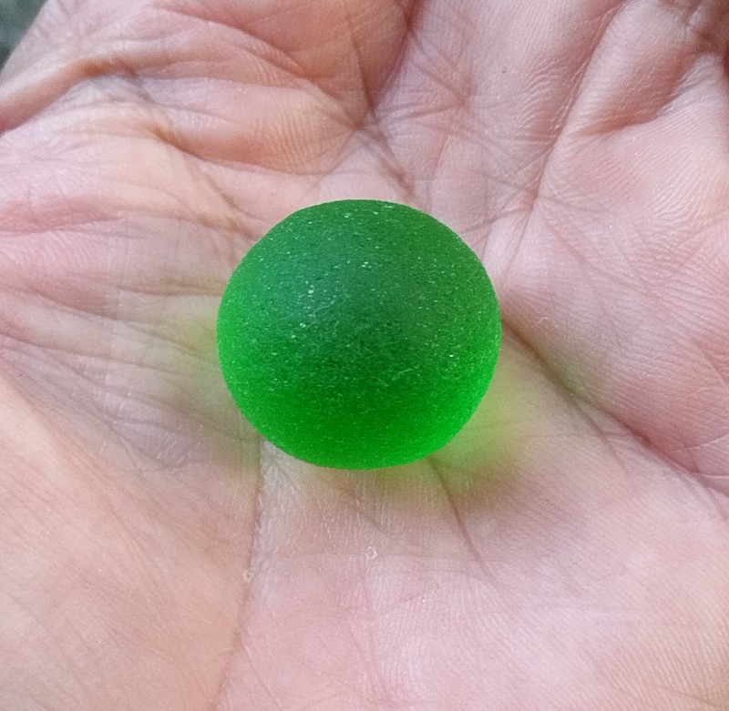 หินโมลดาไวต์ เห็นอุกกาบาต ขนาด 2 cm