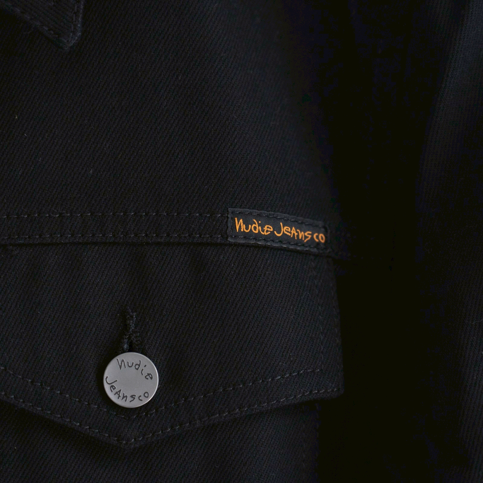 Tommy Dry Black Twill – แจ็กเก็ตดำสุดเท่ ใส่ง่าย เข้าทุกลุค