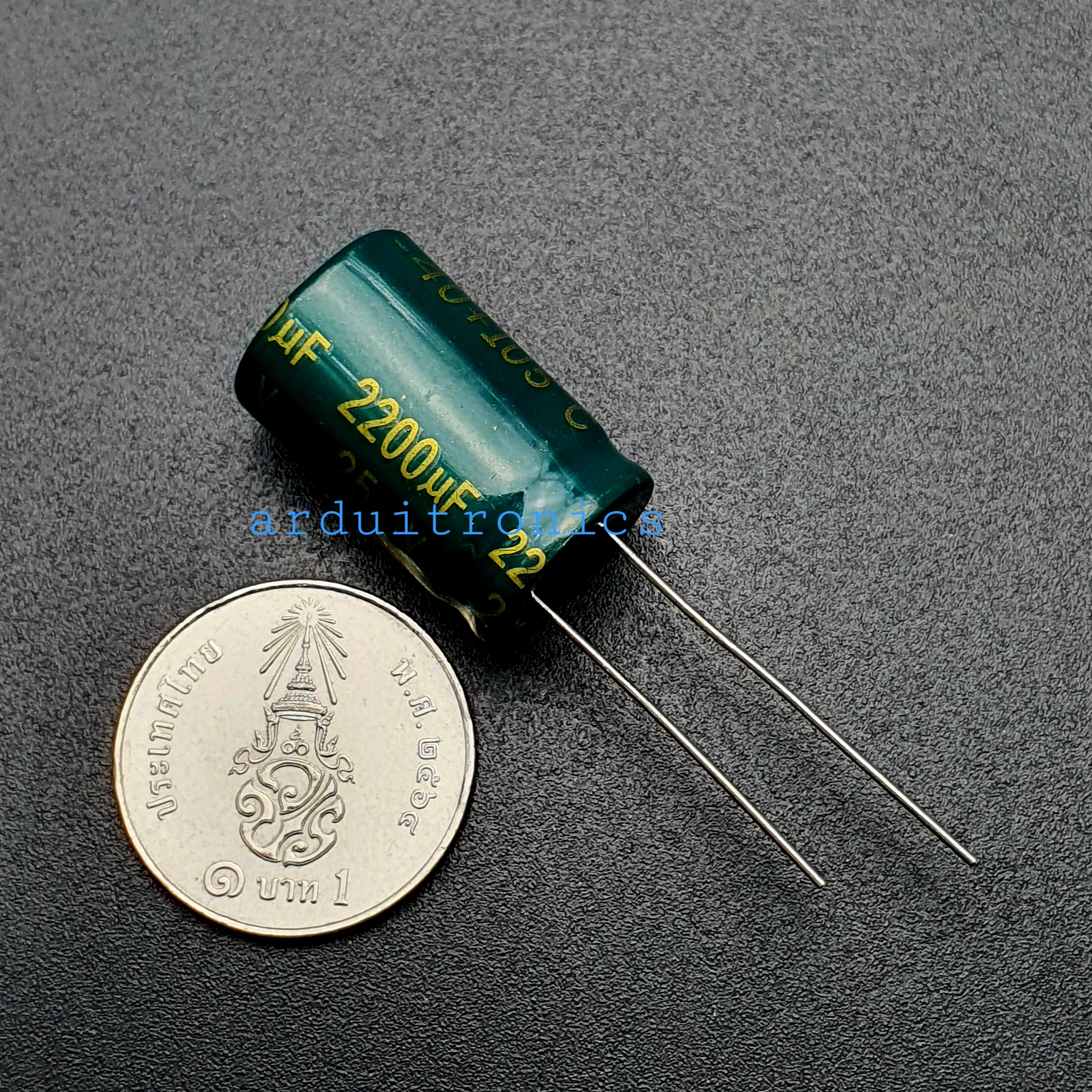 ตัวเก็บประจุ ตัวเก็บประจุแบบมีขั้ว Capacitor 2200uF 25V (1 ตัว)