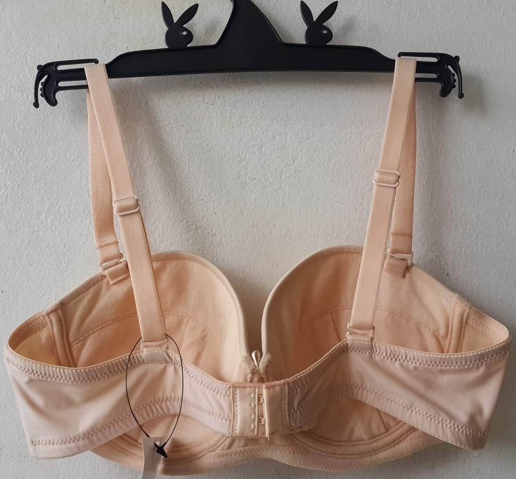 เสื้อชั้นในสตรี Playboy