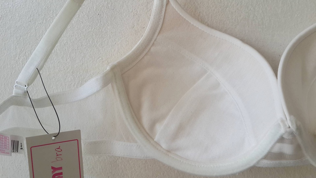 เสื้้อชั้นในสตรี Playboy