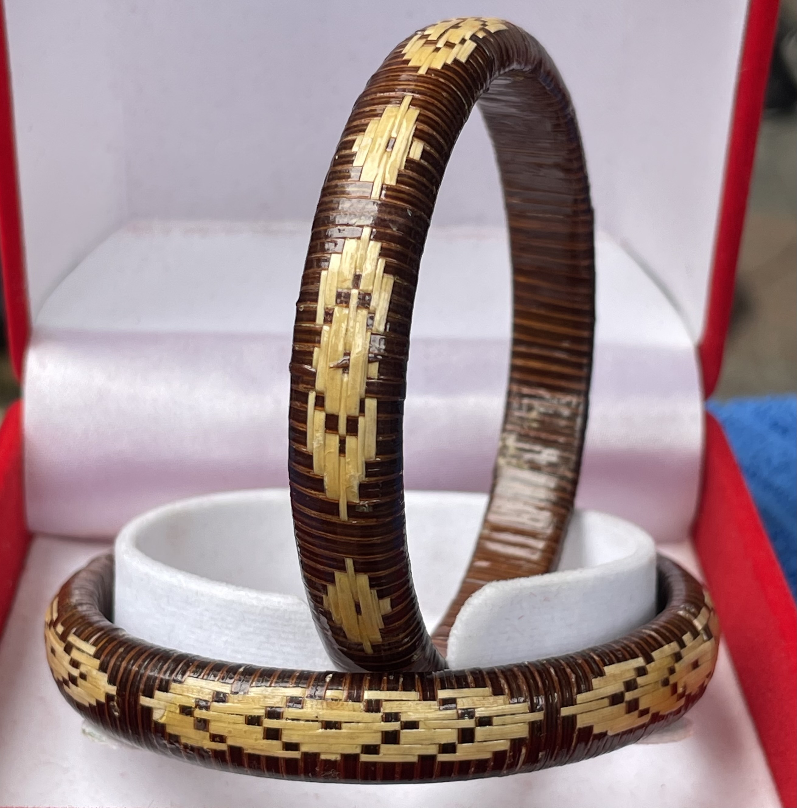2 ชิ้น( 1 คู่) กำไลข้อมือ ย่านลิเภาสาน 2 Pcs Vintage Rattan Bangle Bracelets Brown