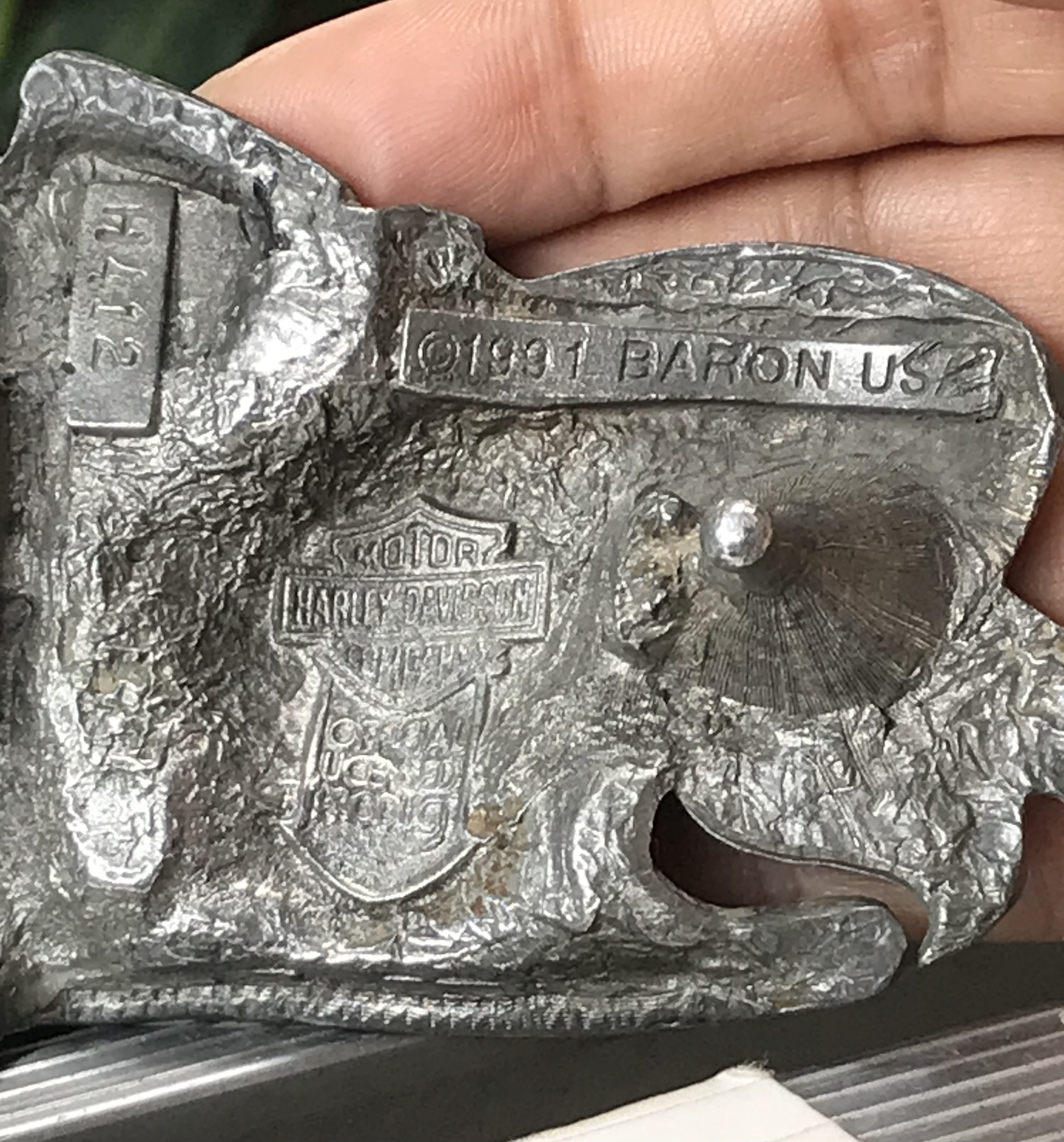 มือสอง หัวเข็มขัดแท้ Harley Davidson Thundering Steel Buckle H412 วัสดุเป็นดีบุก ผลิตปี 1991 รหัส H412 โดยบริษัท BARON USA