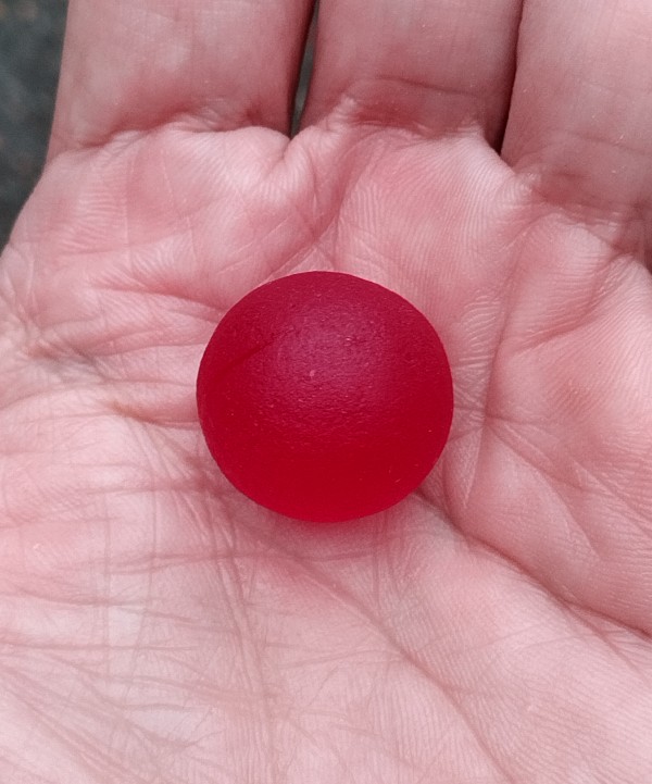 หินโมลดาไวต์แดง หินอุกกาบาต ขนาด 2 cm