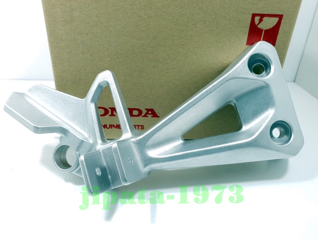 (wave 110 i) ชุดขายึดพักเท้าหลัง Honda Wave 110 i ไฟหน้า LED ปี 2021-2022 แท้