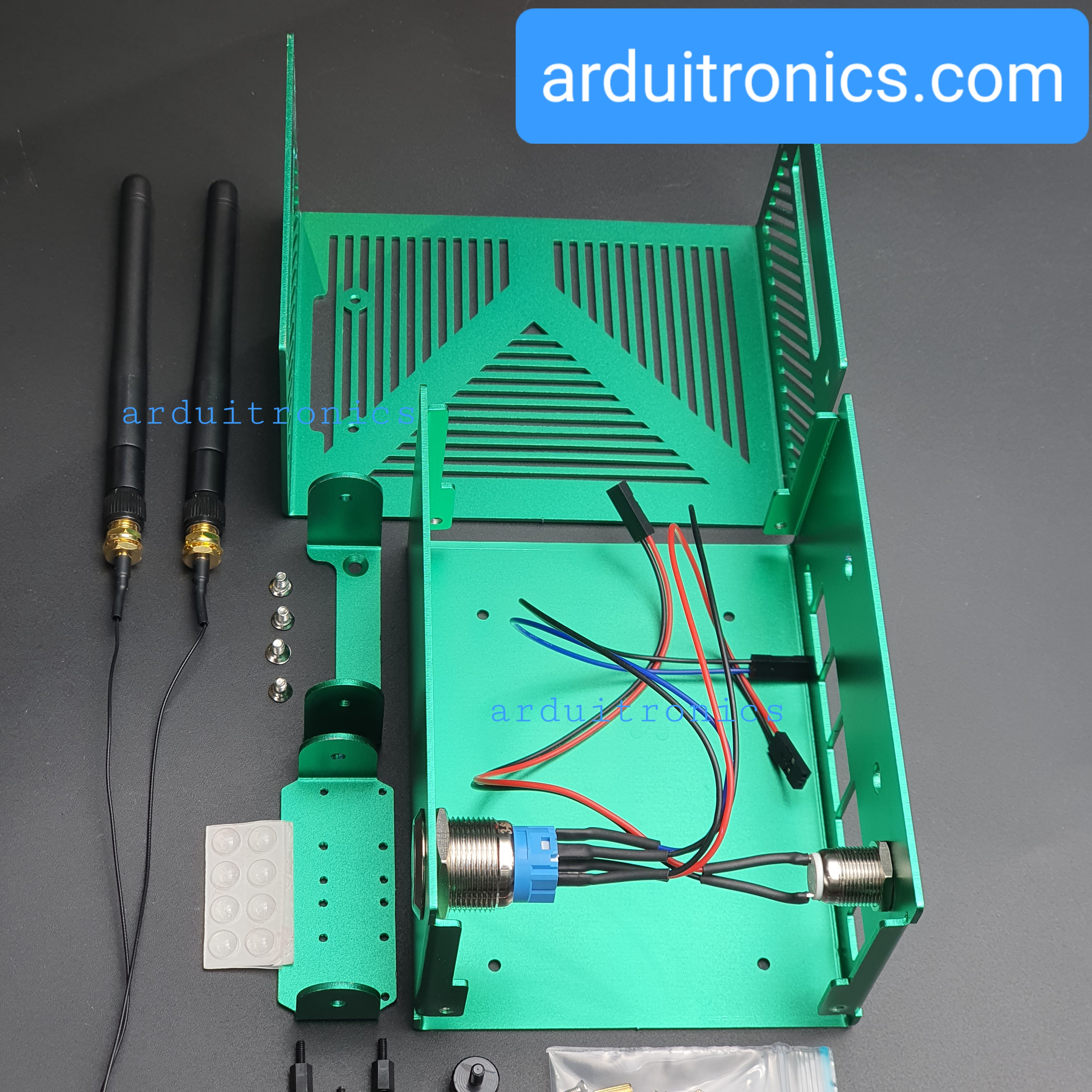 Case สำหรับ Nvidia Jetson Nano 4GB Aluminum Alloy (Green) Chassis with ชิป WiFi + Antennas + Fan