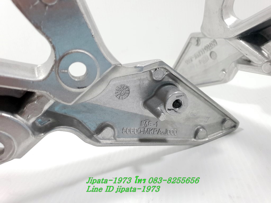 (CB500X) ชุดขายึดพักเท้าหน้า Honda New CB500X ปี 2021 แท้ (ขายเป็นคู่)