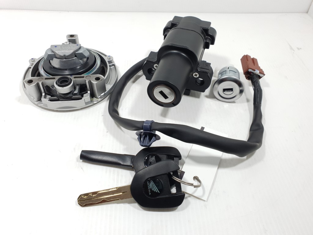 (CBR 650R) ชุดสวิทช์กุญแจ ชุดใหญ่ Honda CBR 650R แท้