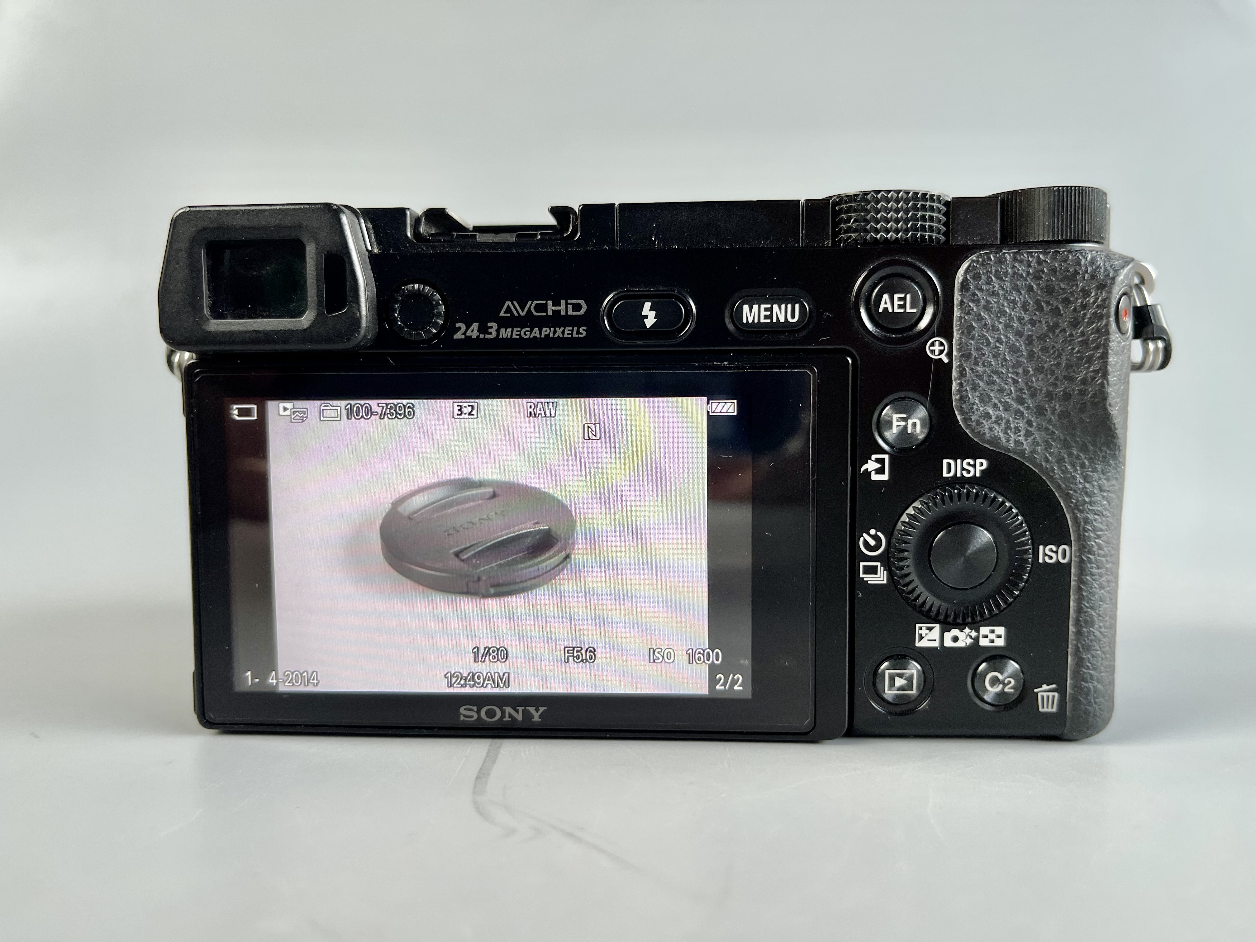 ขาย Sony A6000 พร้อมเลนส์ 16-50 OSS ชัตเตอร์น้อย 8065 สภาพสวยใช้น้อย