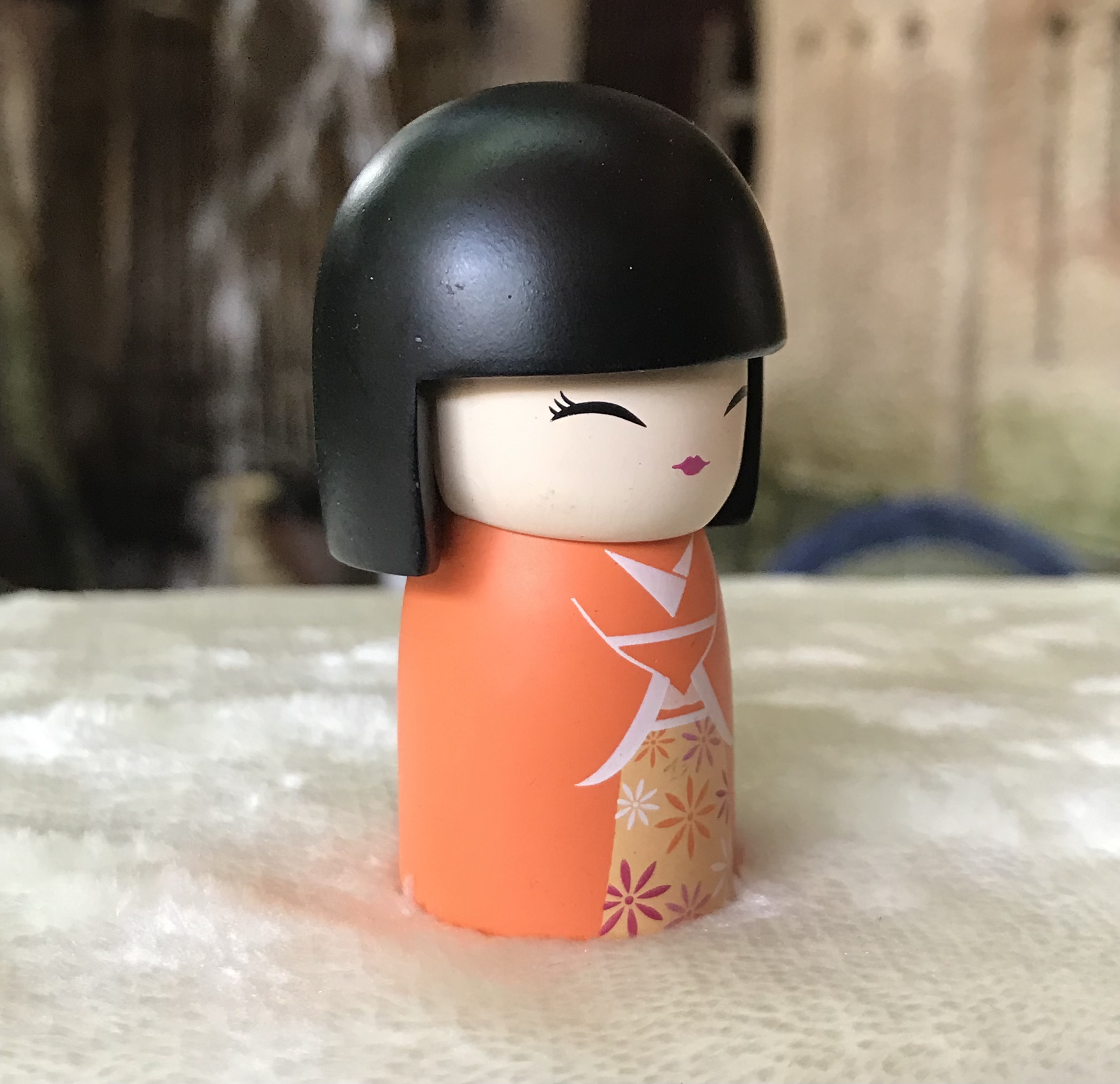 ตุ๊กตาไม้โคเคชิ "Akemi" Meaning "Bright and Beautiful" Kimmidoll Collectible Kokeshi Style Doll - Chou - 6cm Mini