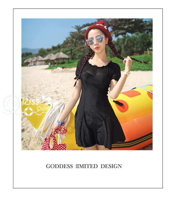 **พร้อมส่ง**บิกินี่ชุดว่ายน้ำวันพีซ one-piece สีดำ แขนตุ้กตา เล่นดีเทล sexy เล็กๆ ซีทรูช่วงเนินอกและแขน น่ารักไม่โป๊ สดใสรับลมทะเลสวยเหมือนแบบค่ะ