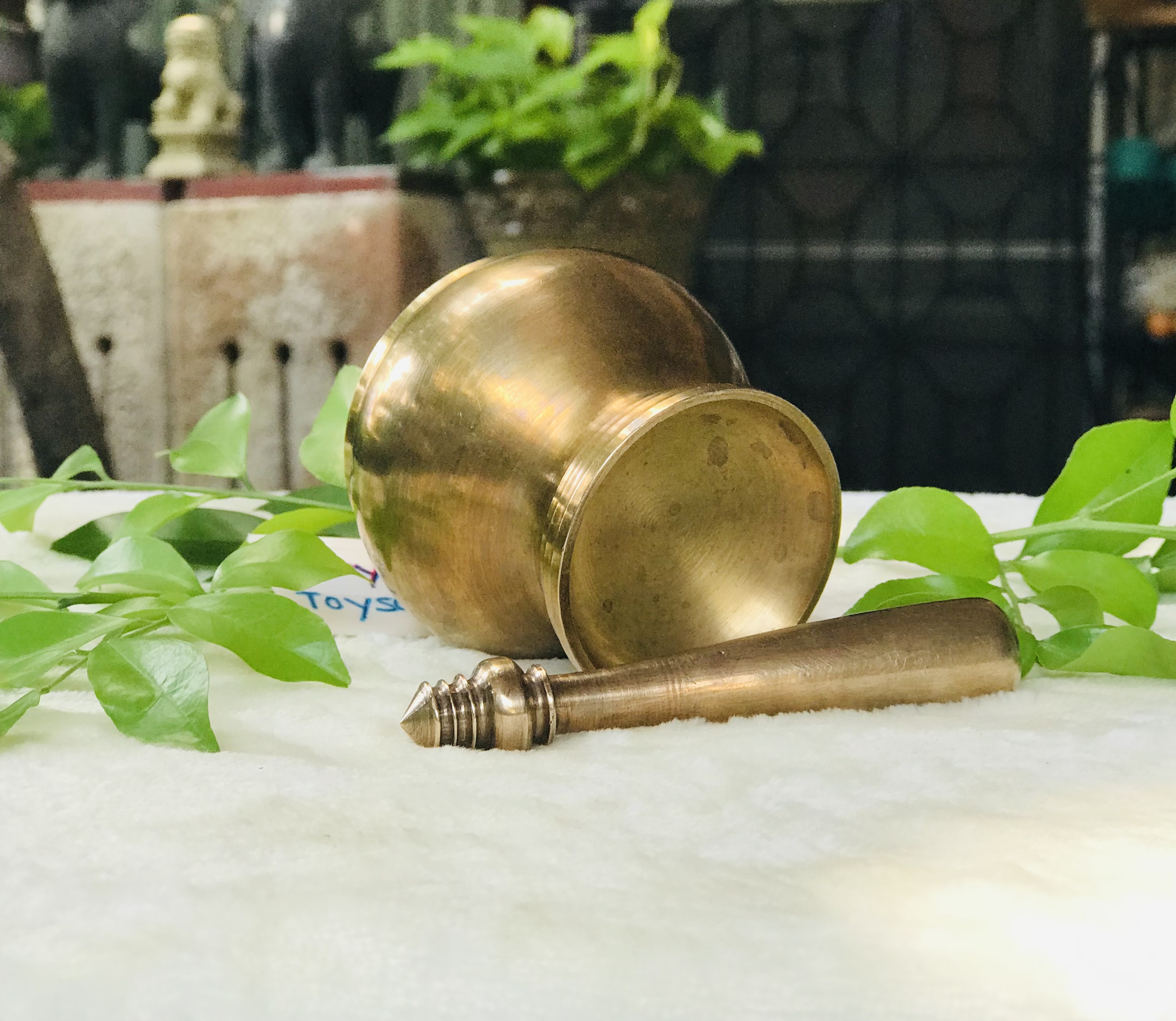 Antique Brass Mortar Grinder Drugs งานเก่าหนาๆ หนักๆ ครกบดยาทองเหลืองพร้อมสาก โกร่งบดยาโบราณ