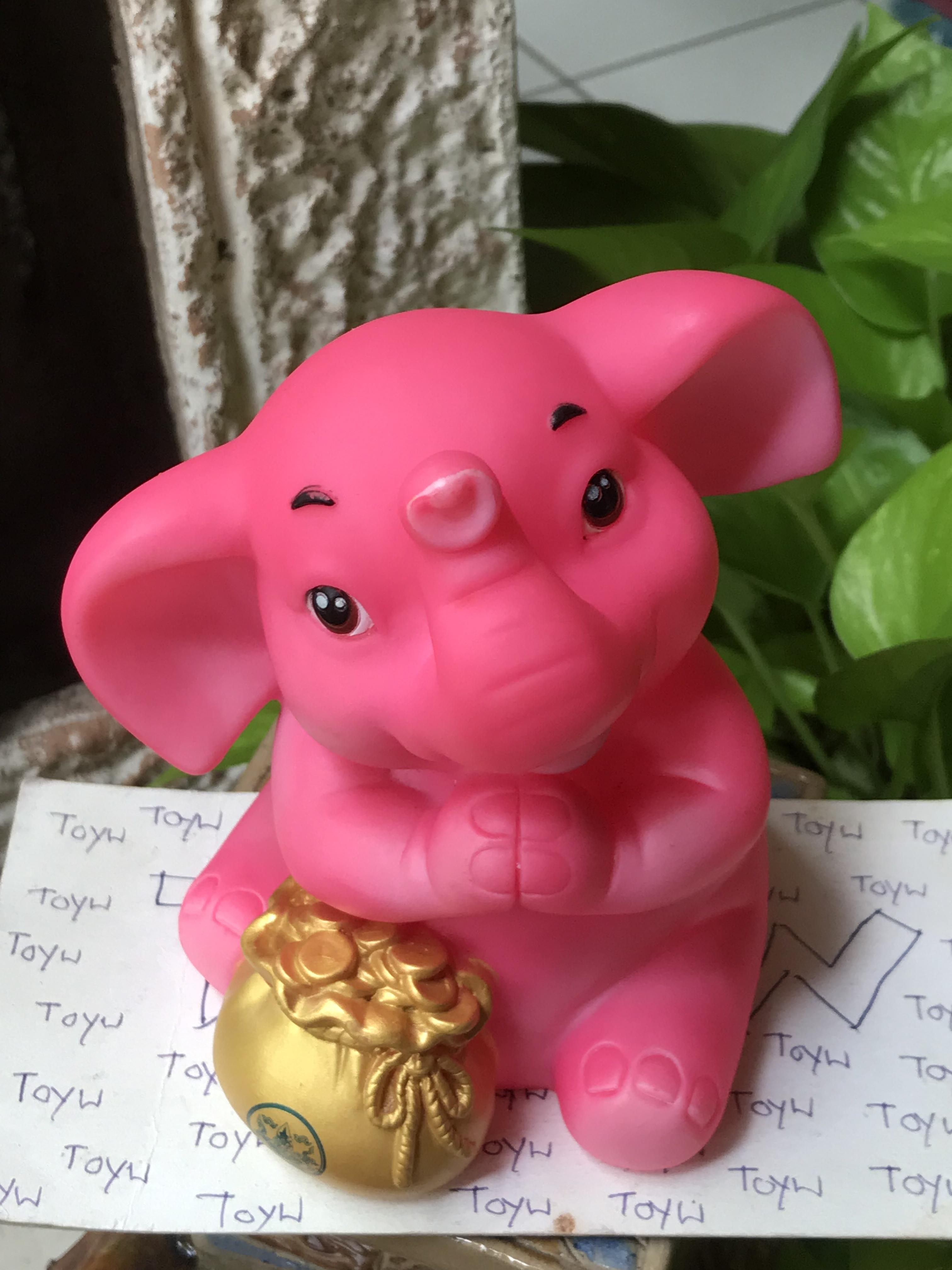 ชิ้นละ 350 บาท เก็บเก่ากระปุกออมสินช้าง ออมสินช้างก้านกล้วยสีชมพู กรมตรวจบัญชีสหกรณ์ ปี 2557 ขนาดกว้าง 5 นิ้ว สูง 5 นิ้ว