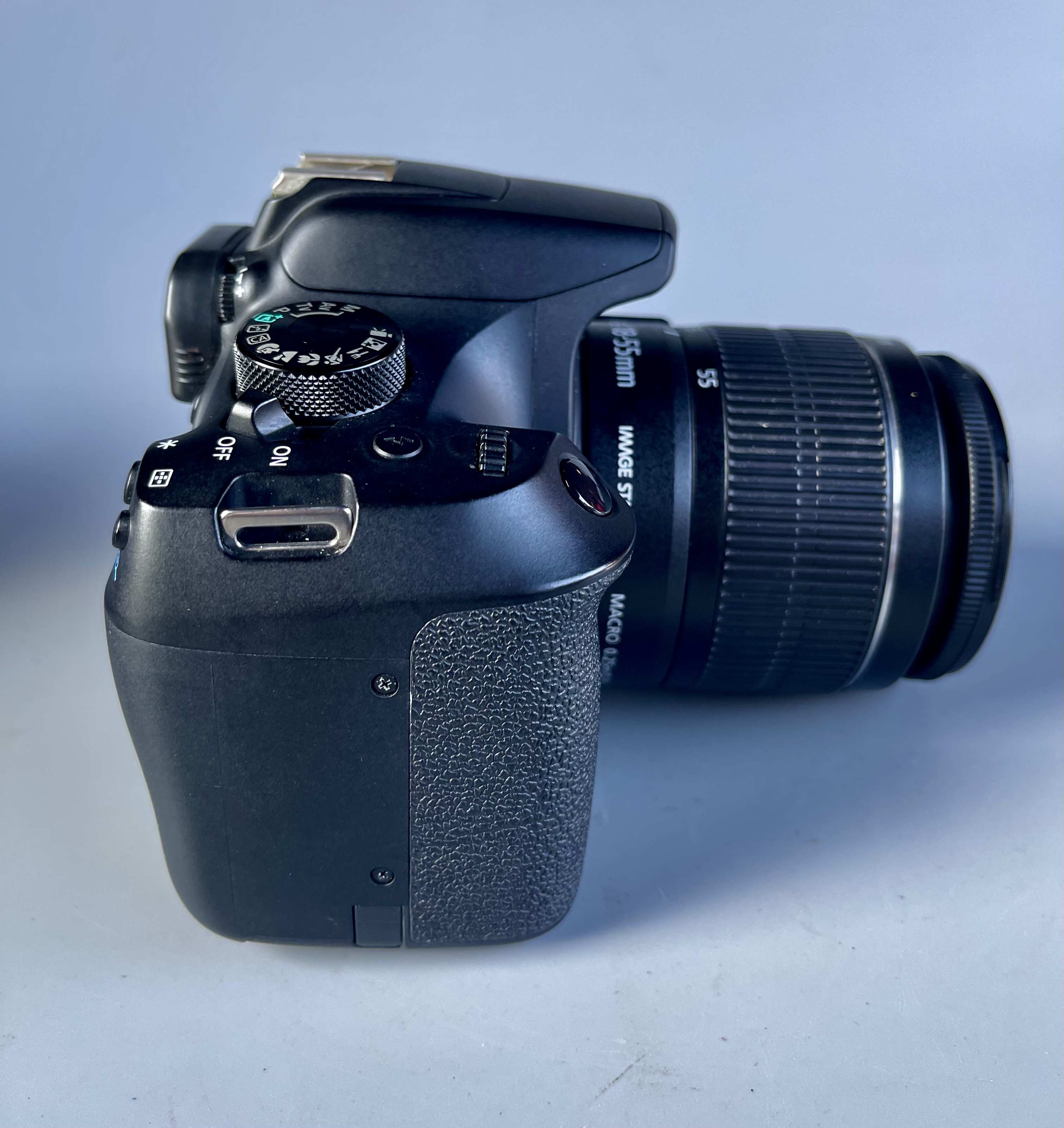 Canon 1300D อดีตประกันศูนย์ ชัตเตอร์ 1081 พร้อมเลนส์Kit 18-55mm อปกศ
