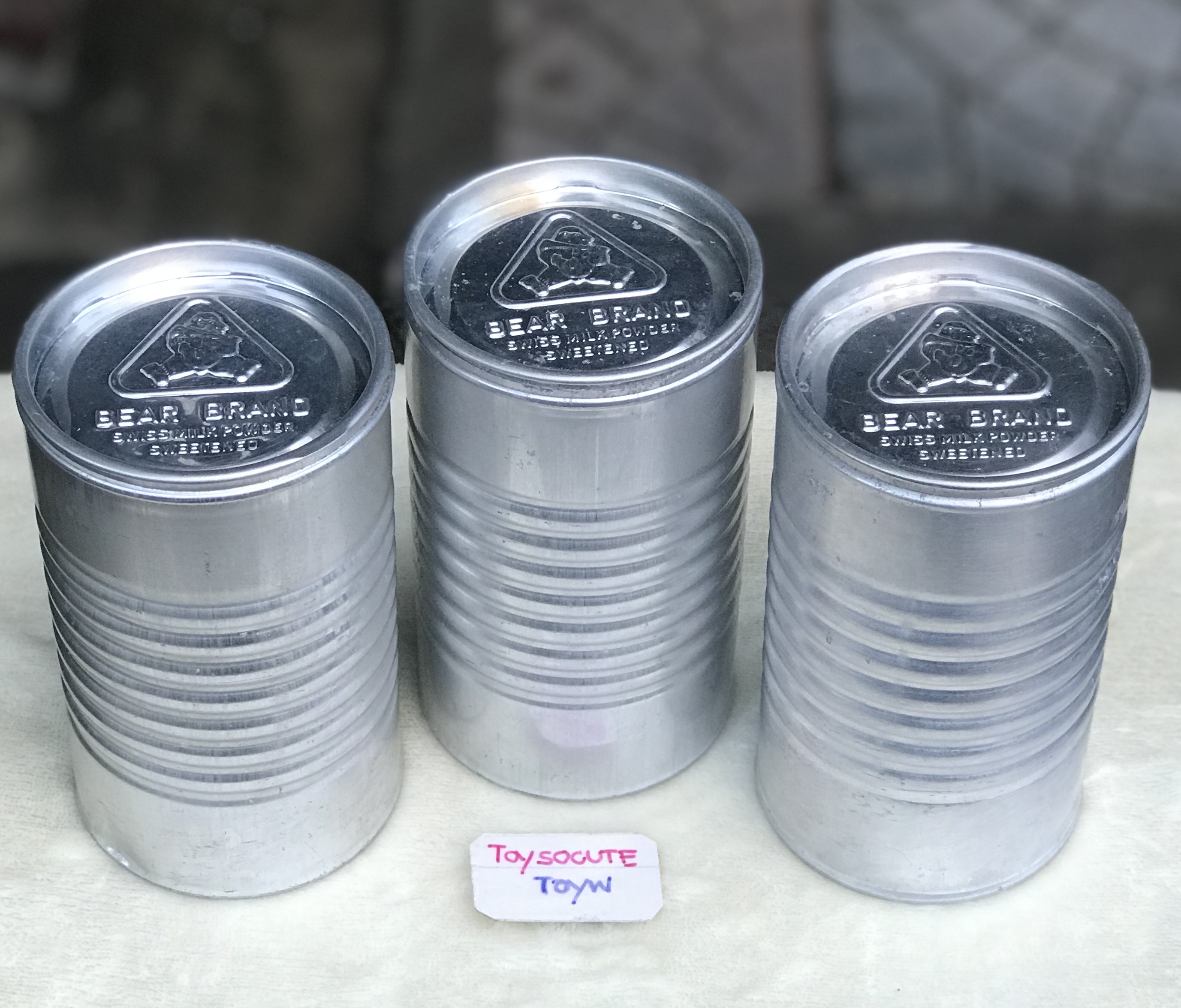 ราคาต่อชิ้น ฝากระป๋องโลโก้รุ่นแรกแบบสองชั้นหายาก กระป๋องนมตราหมีโบราณ Holland Guigoz สภาพสวย ไม่ผุ