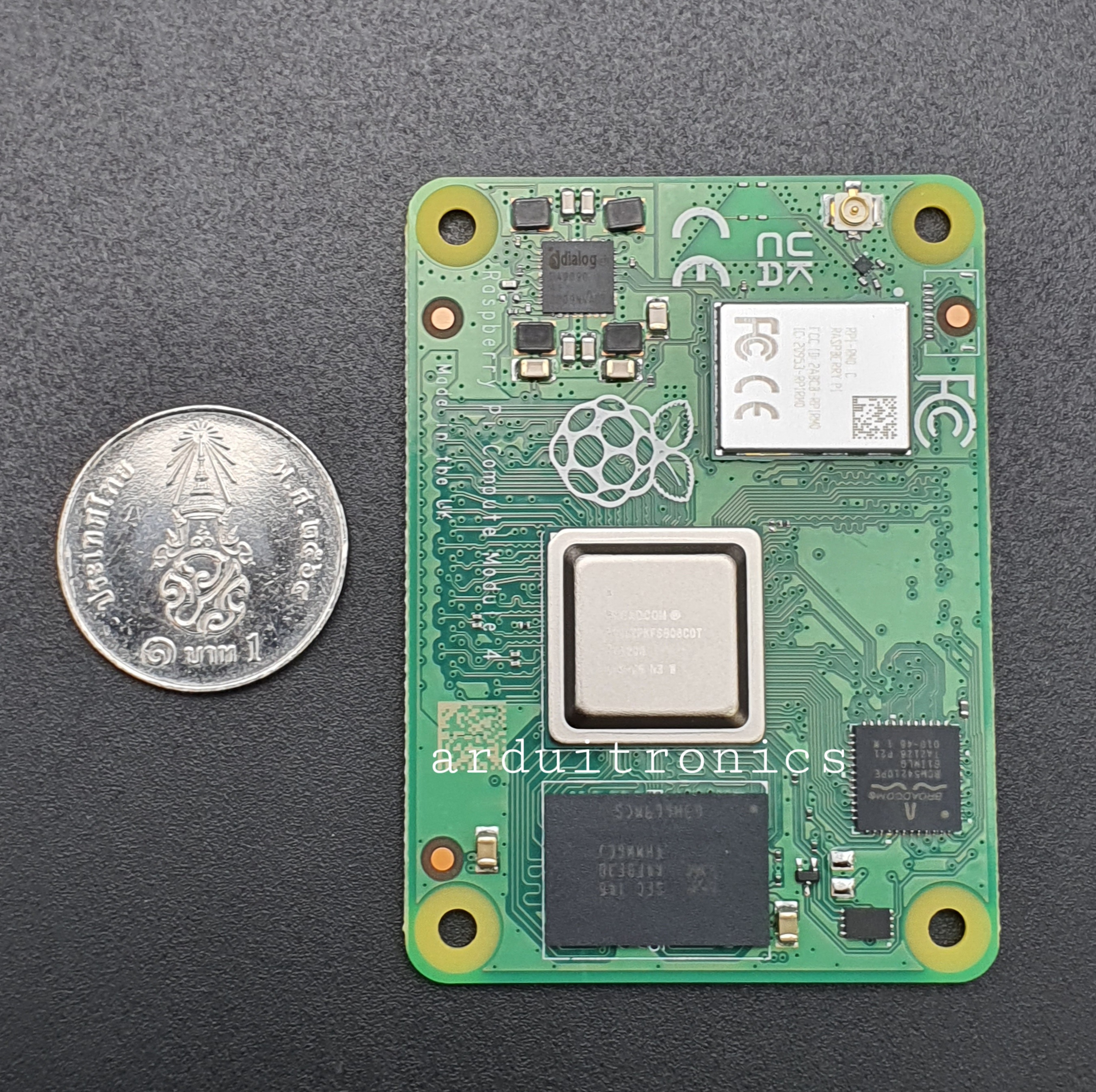 Raspberry Pi Compute Module 4 - 4GB / with WiFi / No eMMC