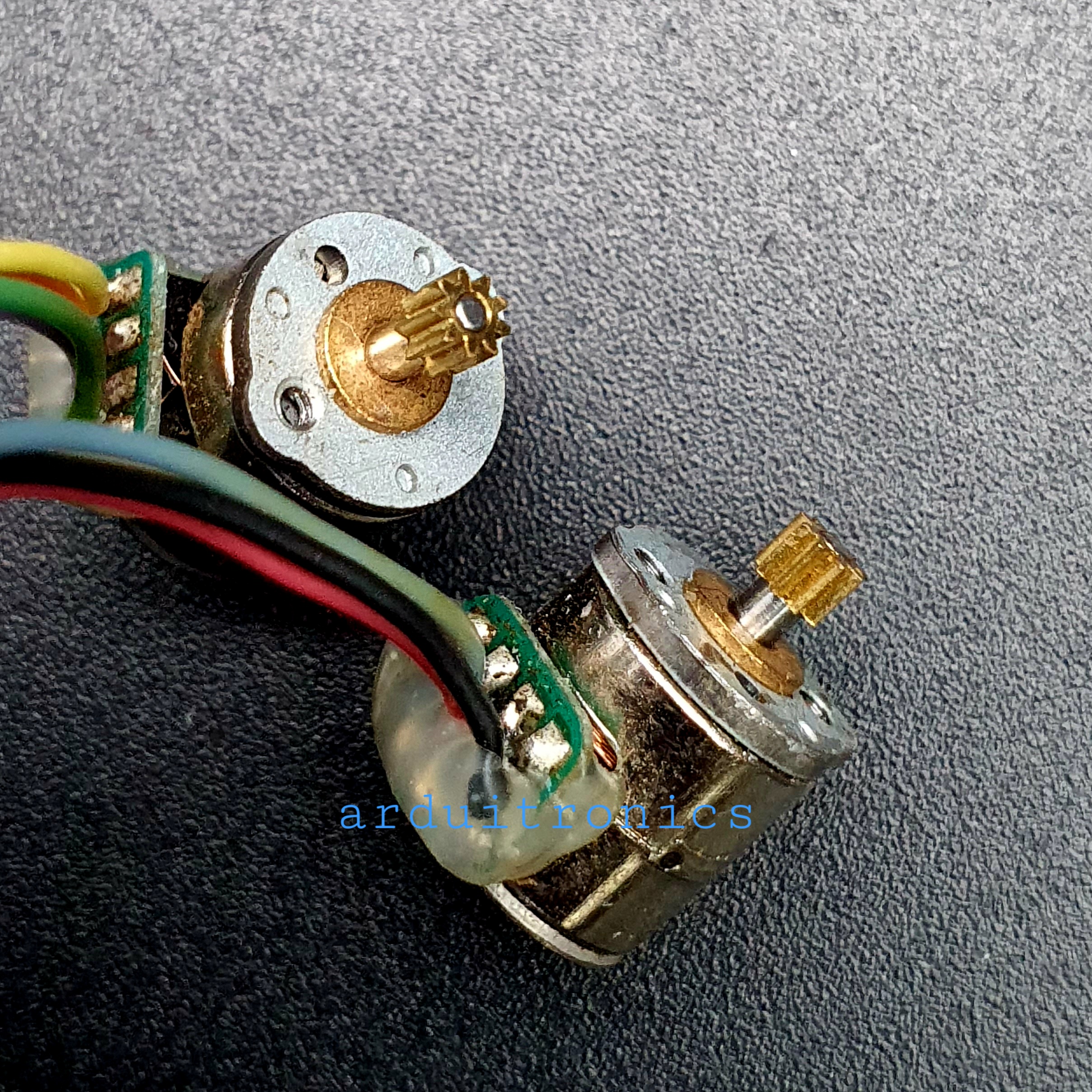 Micro Stepping Motor - 8mm ( Two Phase Four Wire Two Motors Gear Size 1.8mm )