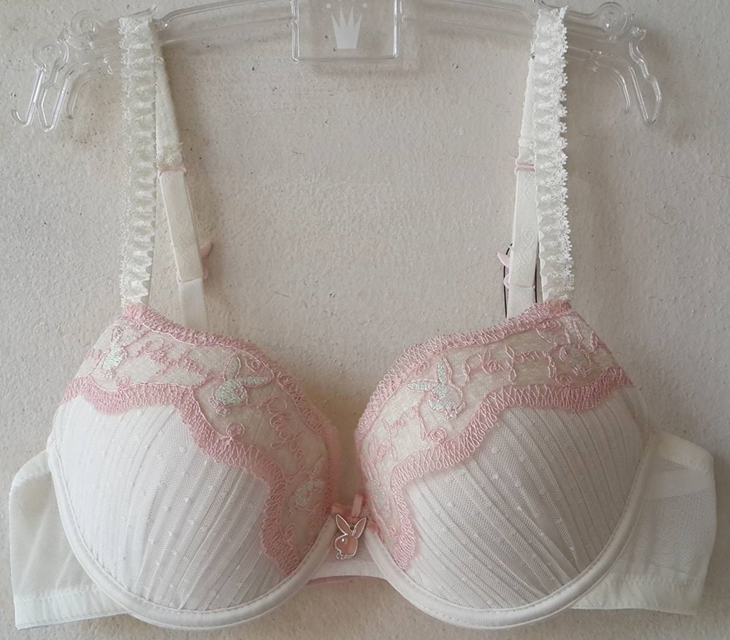 เสื้อชั้นในสตรี Playboy