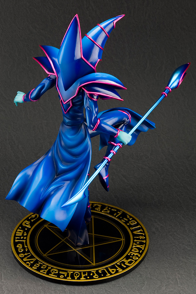 Kotobukiya 1/7 ARTFX J Dark Magician