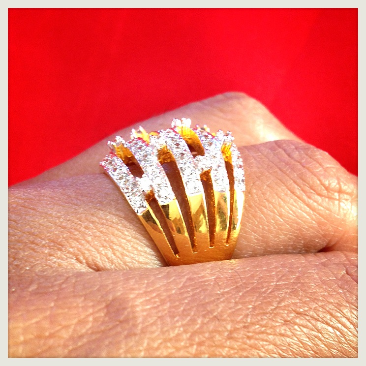 แหวนพชรสวิส cz ครึ่งนิ้วสวย ดีไซน์เก๋ 24 kgb size54