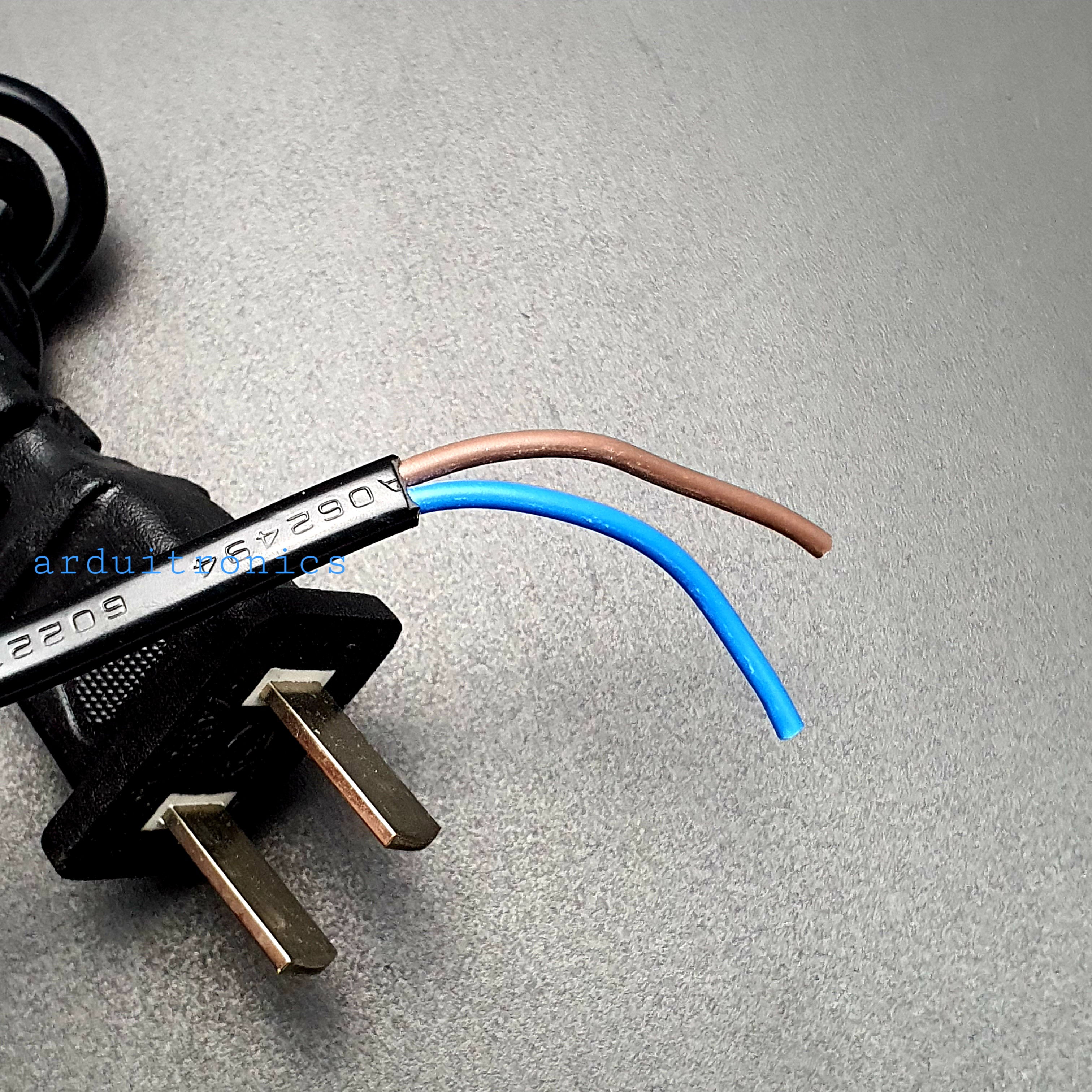 สายไฟพร้อมหัวปลั๊ก ขนาด2*0.5 ยาว1.5m 220V AC/DC 10A สายไฟแบบแบน