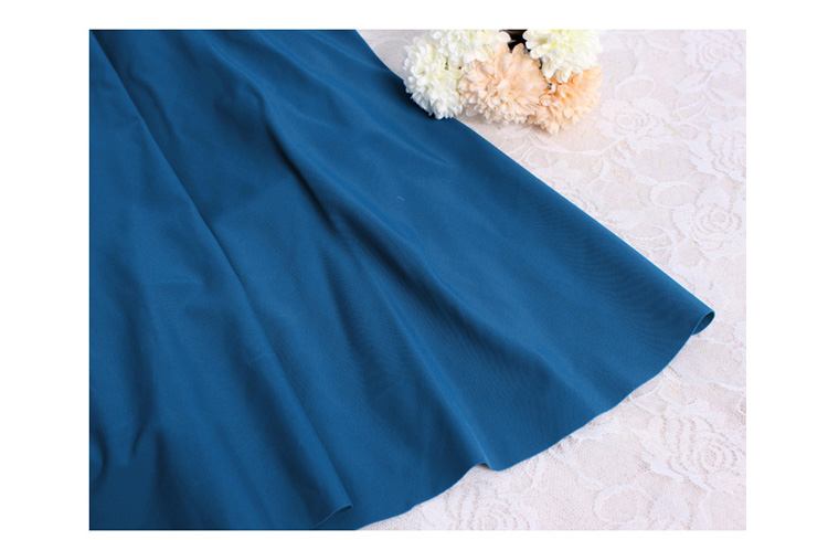 ***พรีออเดอร์***บิกินี่ชุดว่ายน้ำวันพีซ one-piece สีขาวครีมตัดต่อกระโปรงสีน้ำเงินอมฟ้า เล่นดีเทลแต่งลายสานกันช่วงอก กระโปรงกางเกงด้านใน สดใสน่ารักรับลมทะเล สวยเหมือนแบบค่ะ