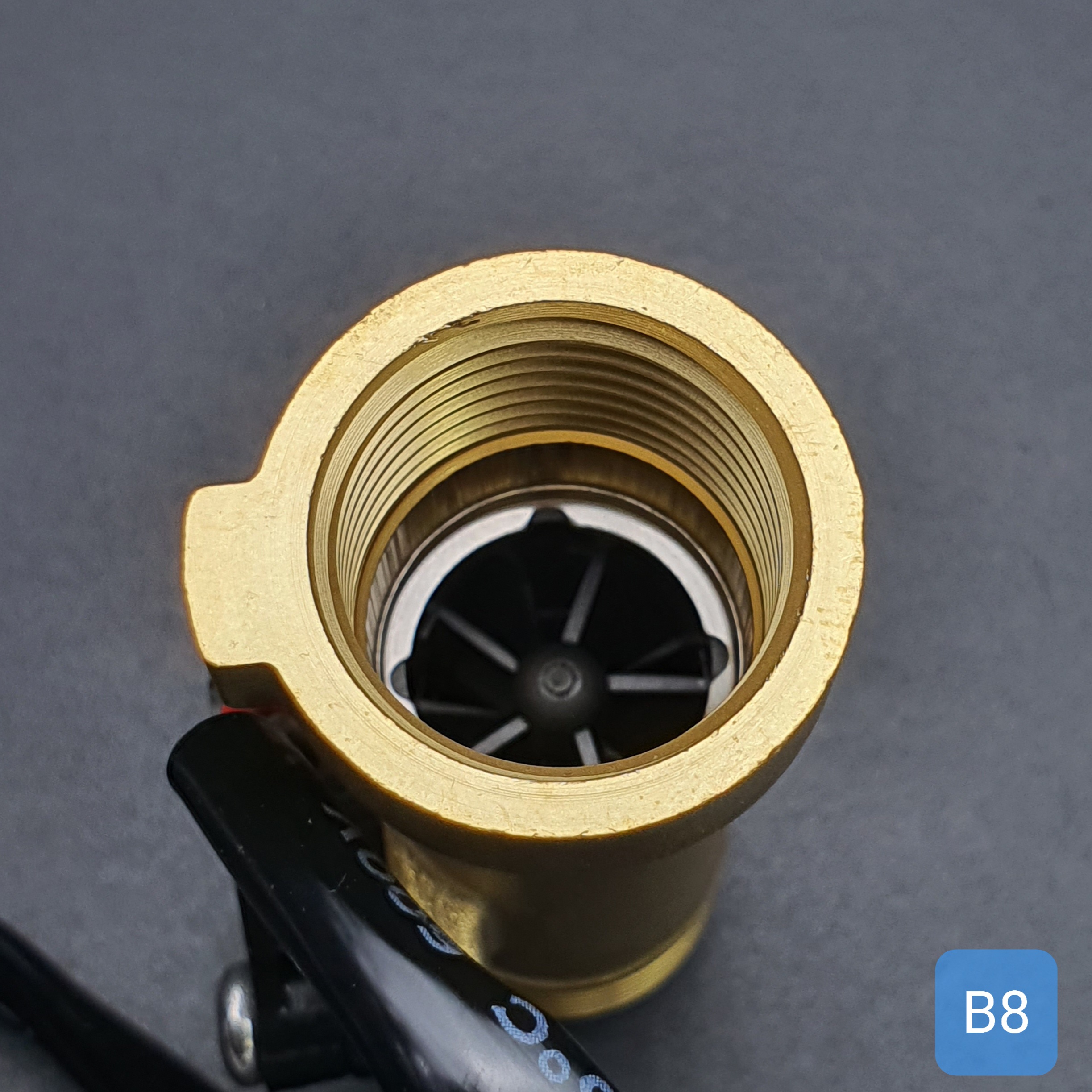 B8 เซ็นเซอร์วัดอัตราการไหลของน้ำ ทองแหลือง 1/2นิ้ว 4หุน Water Flow sensor 1-30L/min Size 68 mm