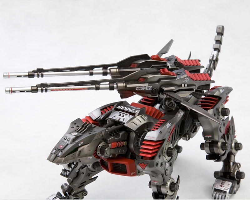 "Pre-Order" HMM ZOIDS 1/72 EZ-035 Lightning Saix Marking Plus Ver.