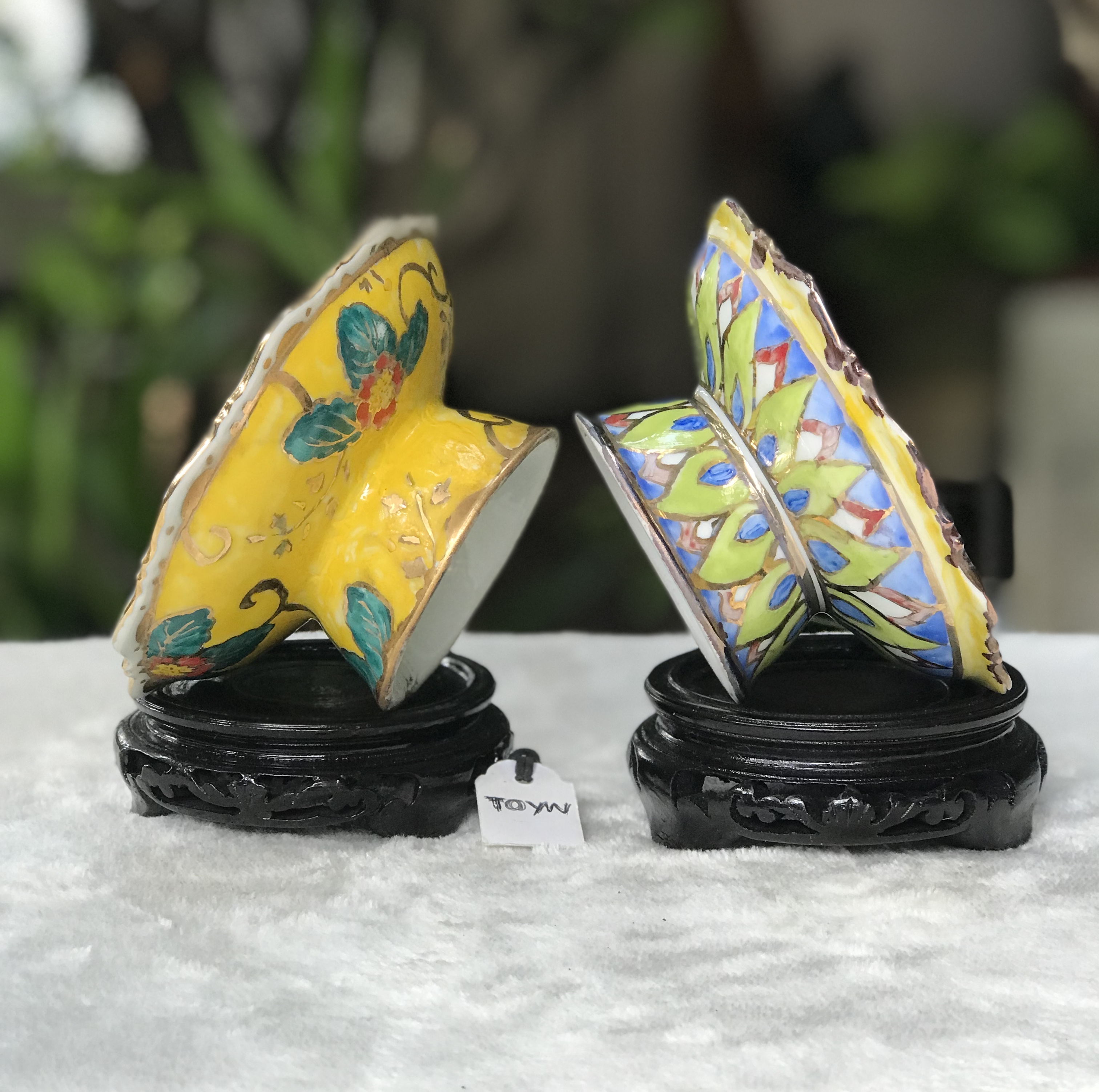 ไม่รวมกี๋ ราคาต่อชิ้น Benjarong - Hand Painted พานเชิงเซรามิค งานเขียนเบญจรงค์น้ำทองโดยช่างฝีมือ